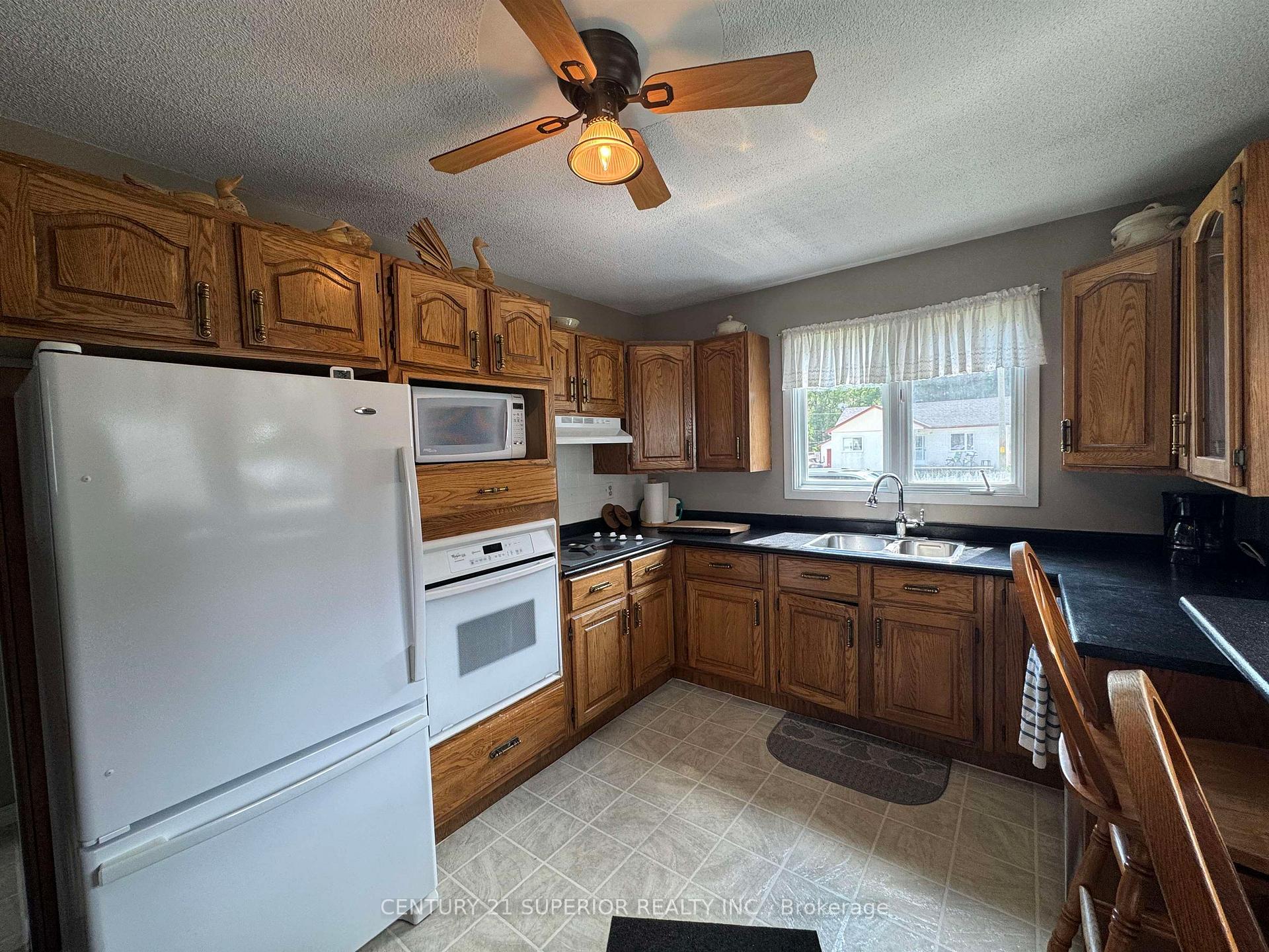 Photo 11 of 96 Warbler Drive, Manitouwadge, TB-73 — HOMEH
