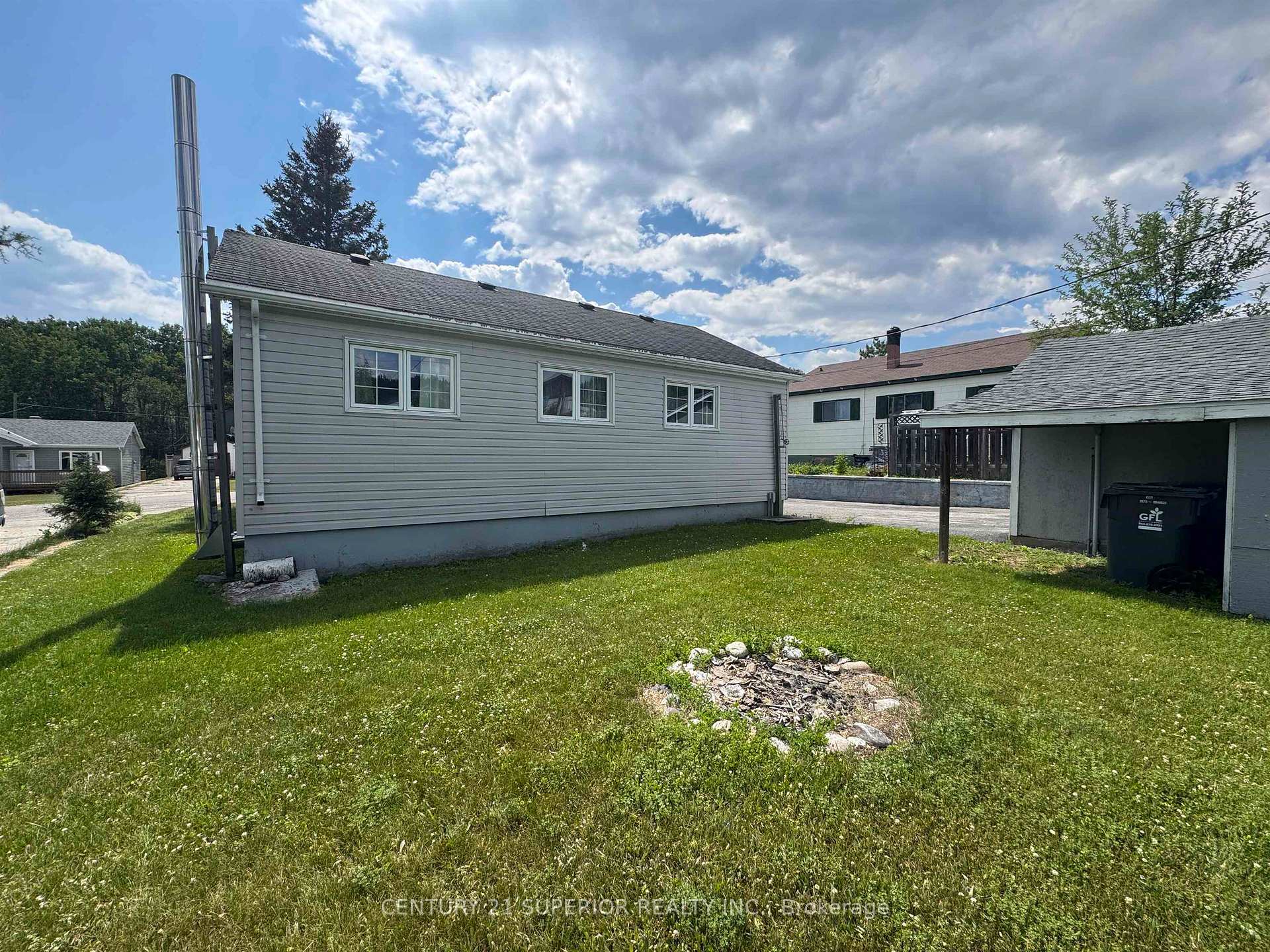 Photo 47 of 96 Warbler Drive, Manitouwadge, TB-73 — HOMEH