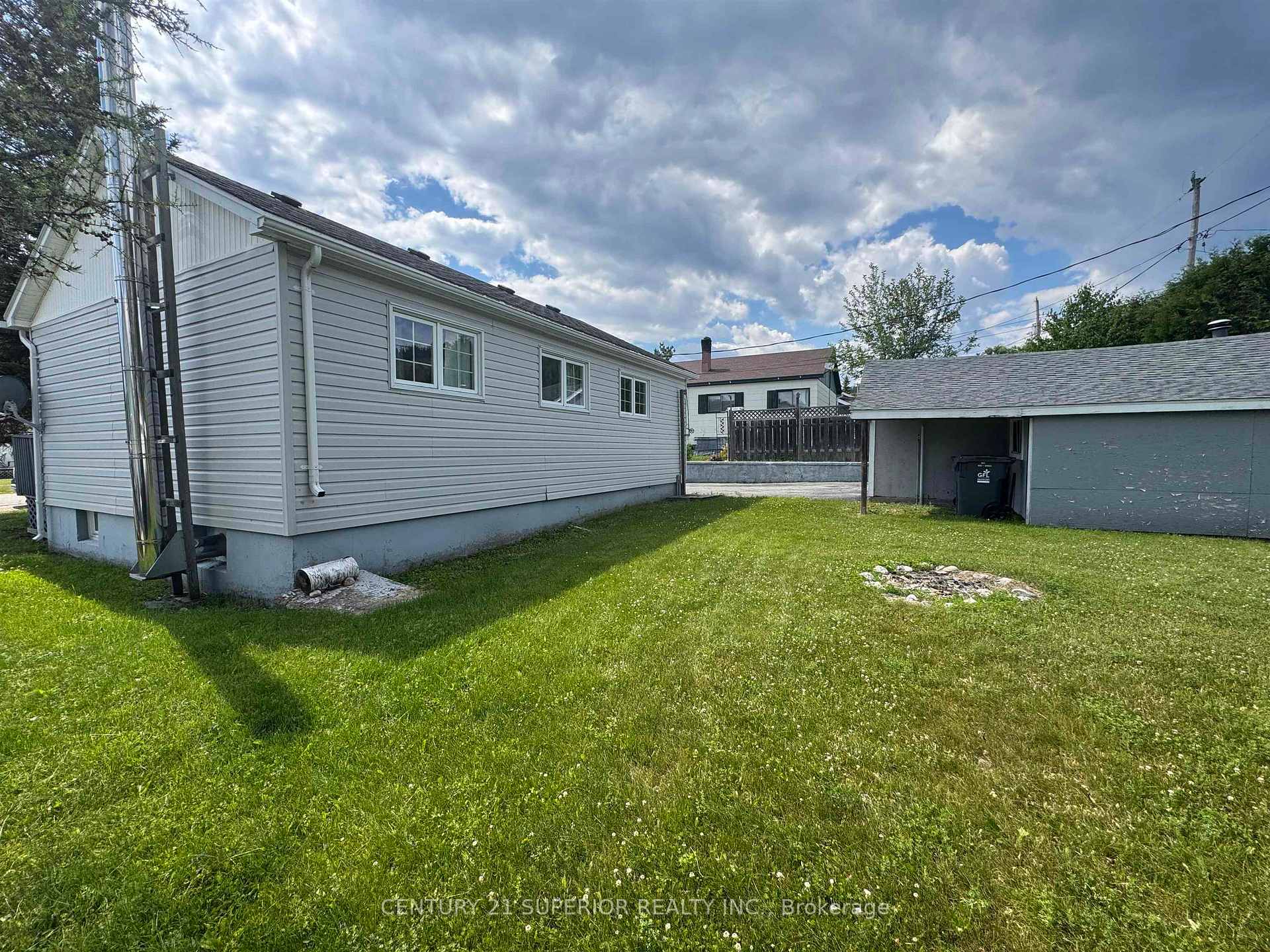 Photo 48 of 96 Warbler Drive, Manitouwadge, TB-73 — HOMEH