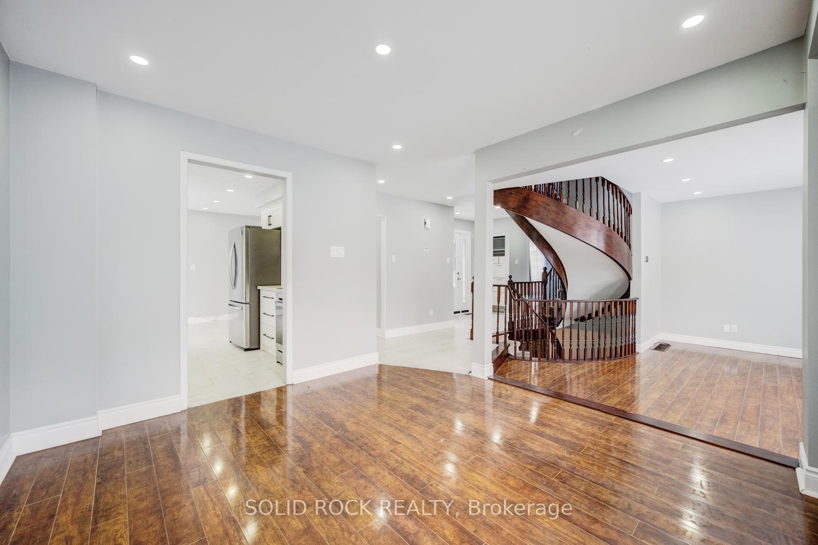 Photo 13 of 12 Torrance Woods, Brampton, Fletcher's West — HOMEH