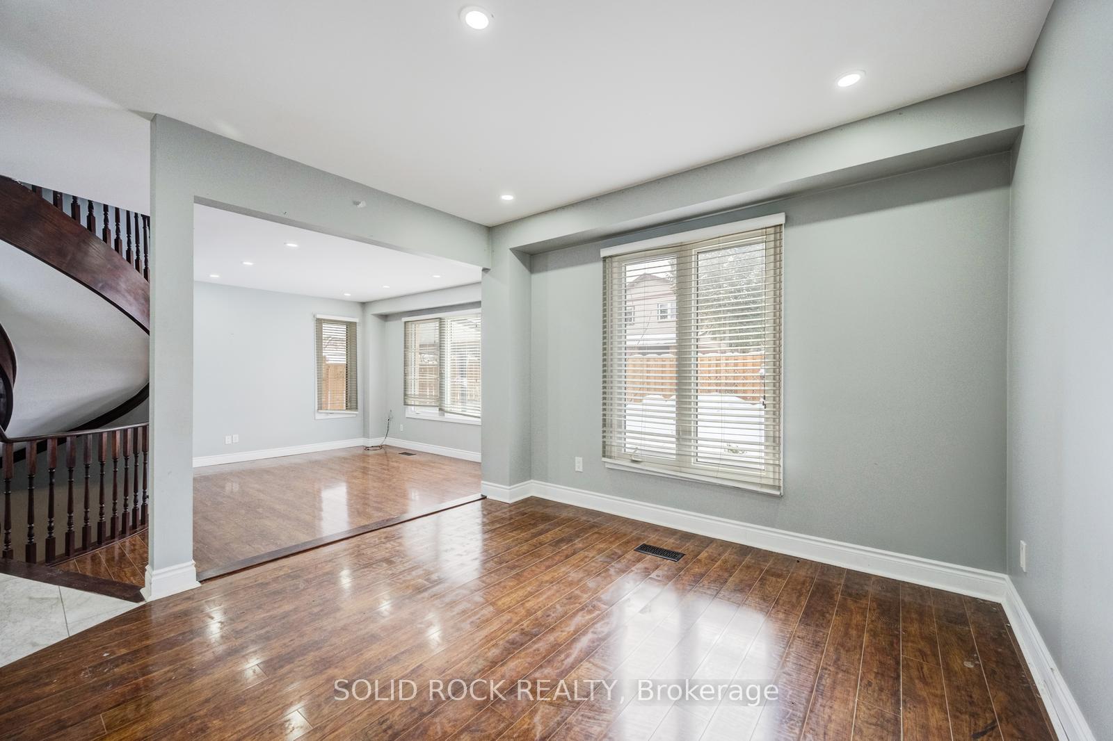 Photo 14 of 12 Torrance Woods, Brampton, Fletcher's West — HOMEH