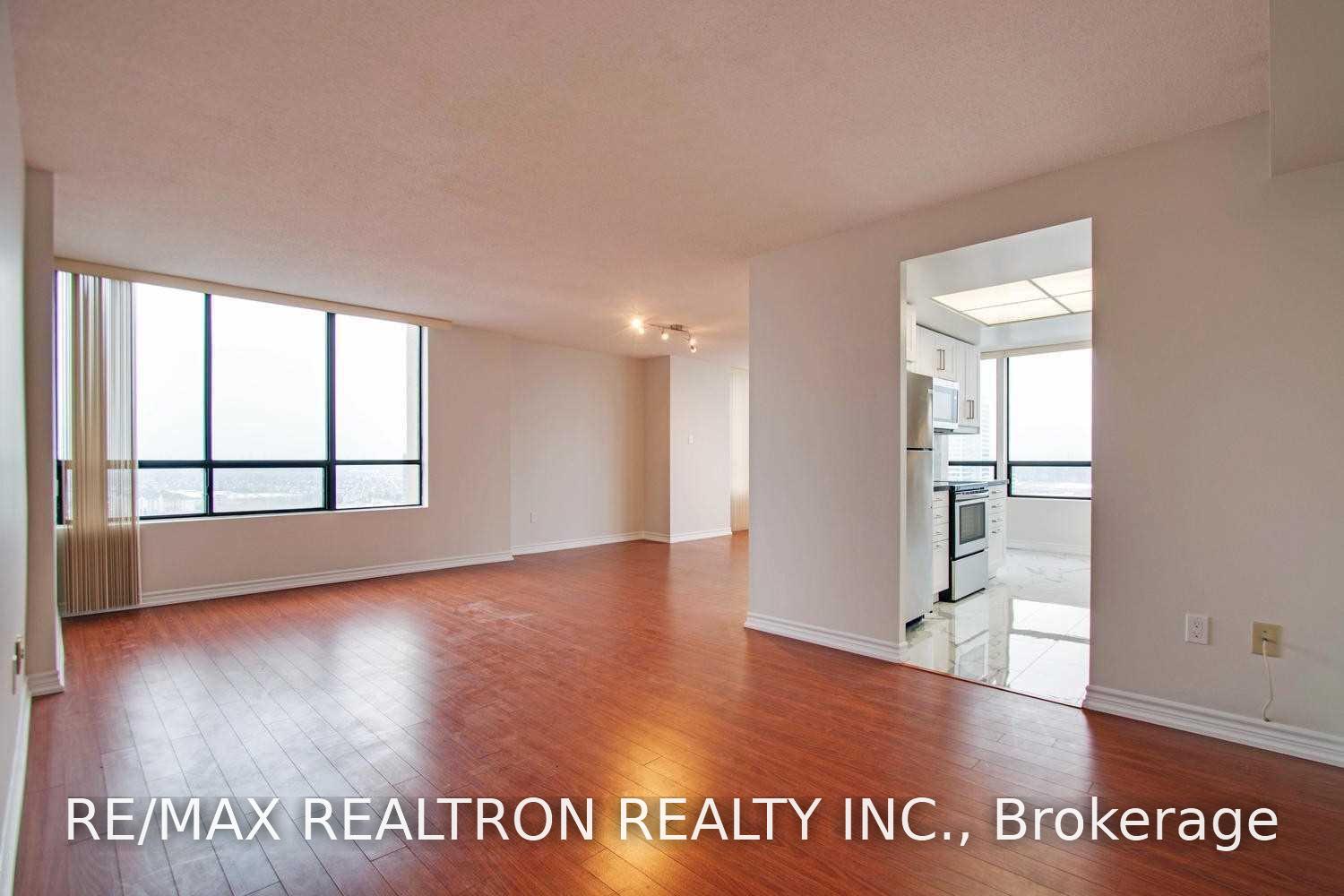 Photo 4 of Unit Ph12, 7601 Bathurst Street, Vaughan, Crestwood-Springfarm-Yorkhill — HOMEH