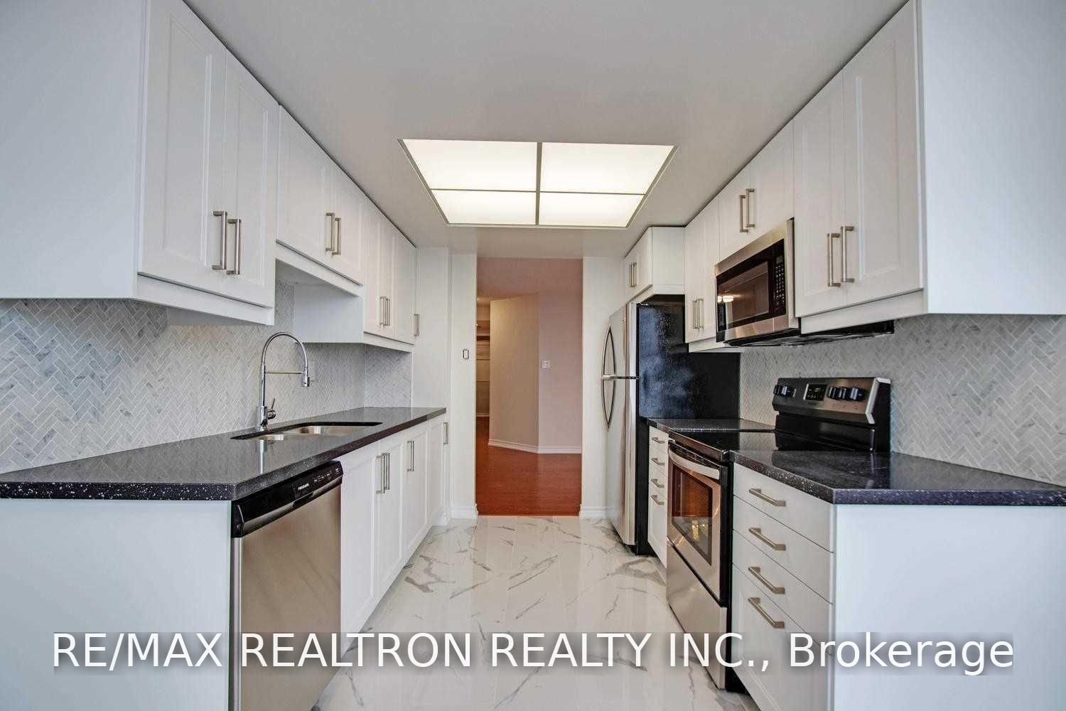 Photo 6 of Unit Ph12, 7601 Bathurst Street, Vaughan, Crestwood-Springfarm-Yorkhill — HOMEH