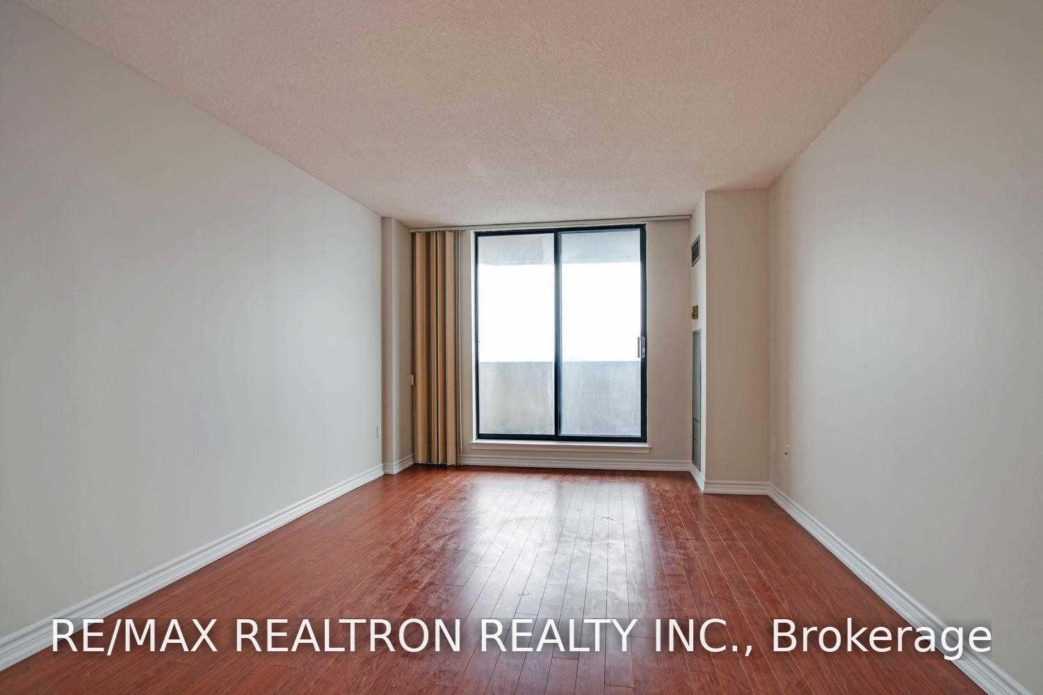 Photo 9 of Unit Ph12, 7601 Bathurst Street, Vaughan, Crestwood-Springfarm-Yorkhill — HOMEH