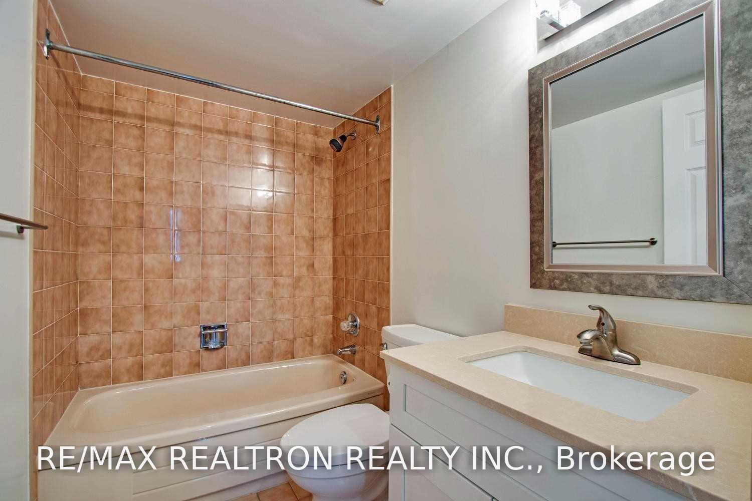 Photo 12 of Unit Ph12, 7601 Bathurst Street, Vaughan, Crestwood-Springfarm-Yorkhill — HOMEH