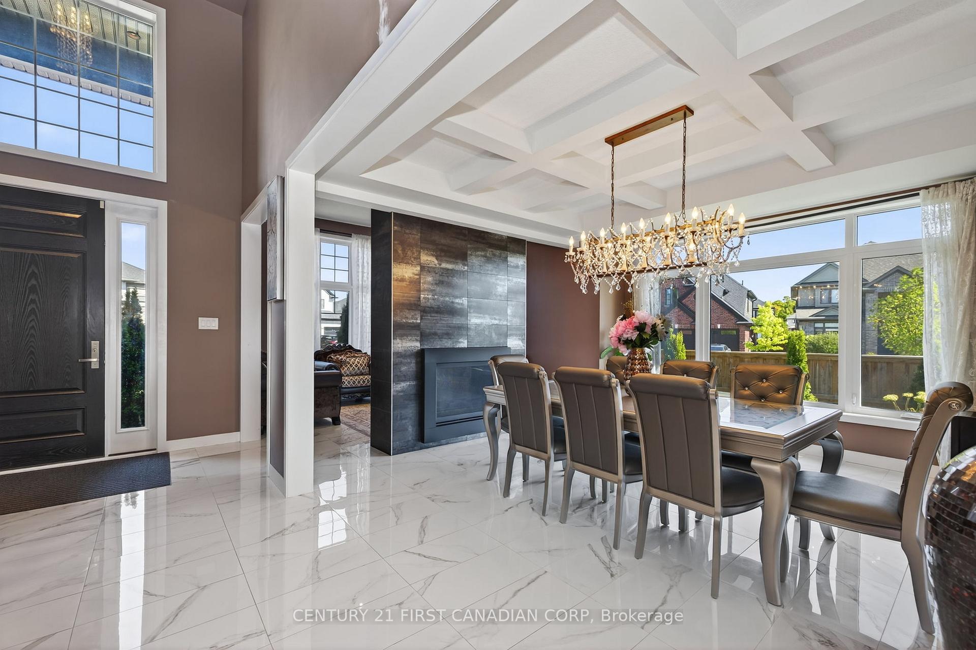 Photo 6 of 703 Zaifman Circle, London, North B — HOMEH