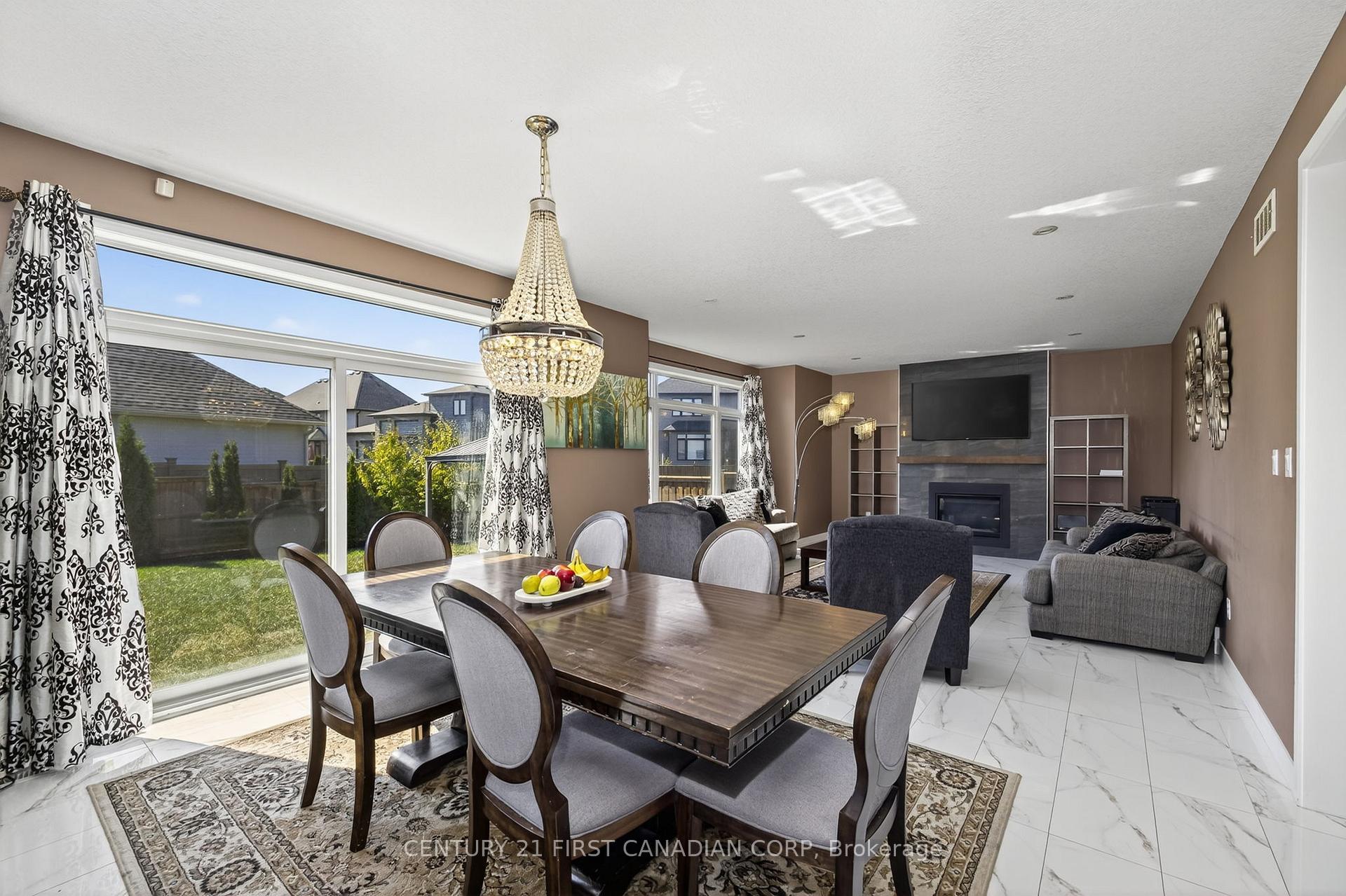 Photo 10 of 703 Zaifman Circle, London, North B — HOMEH