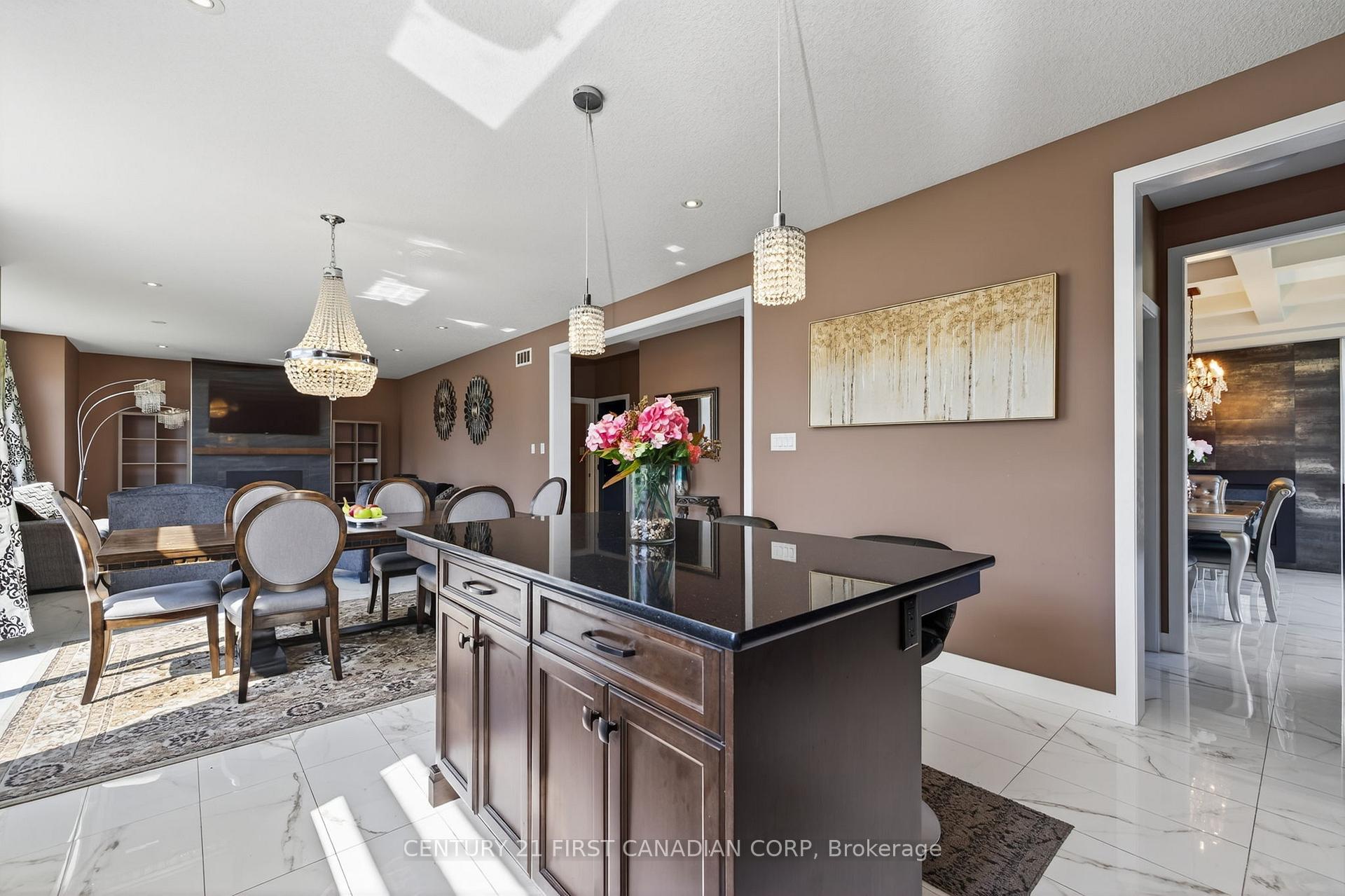 Photo 16 of 703 Zaifman Circle, London, North B — HOMEH