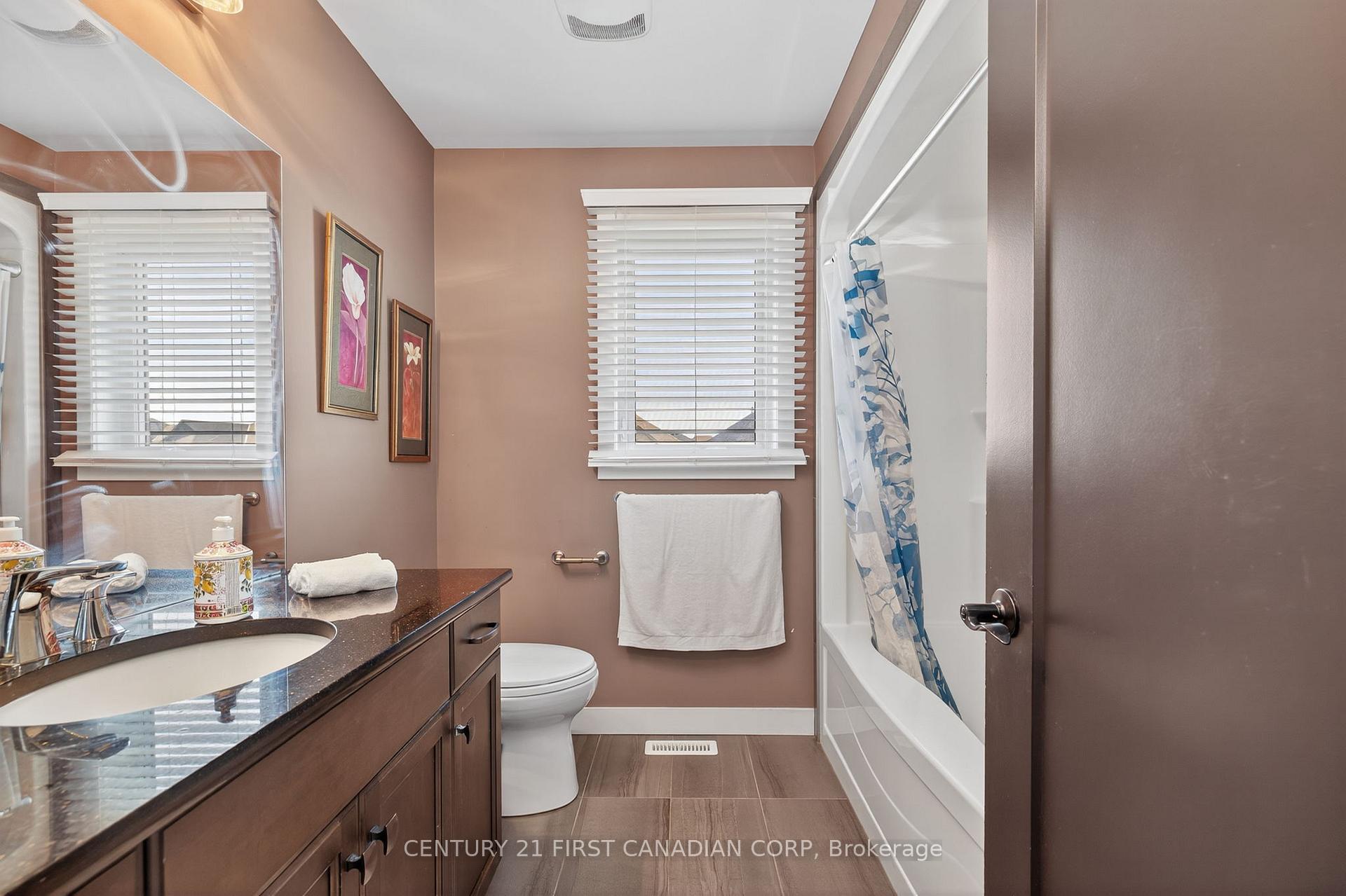 Photo 29 of 703 Zaifman Circle, London, North B — HOMEH