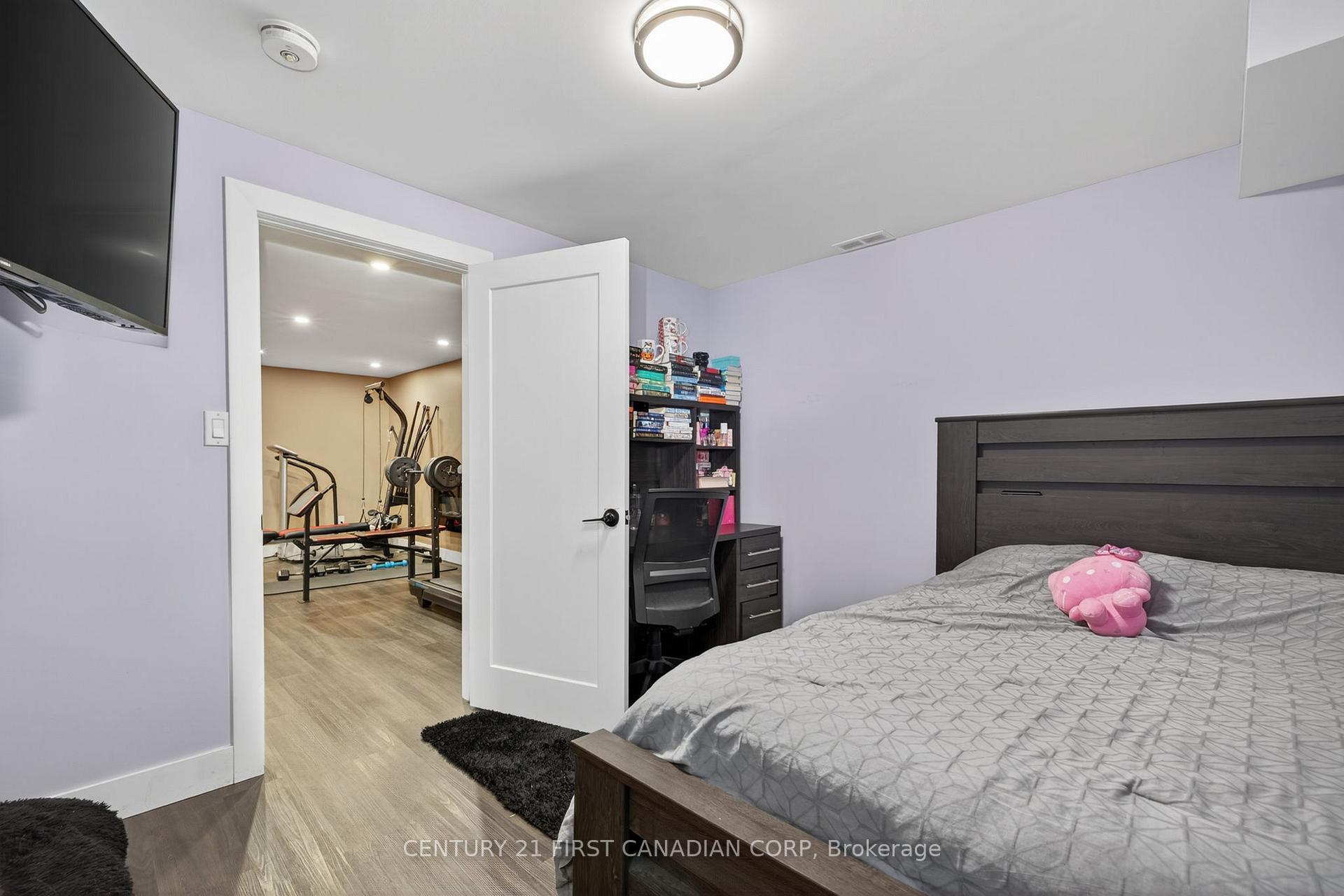 Photo 34 of 703 Zaifman Circle, London, North B — HOMEH