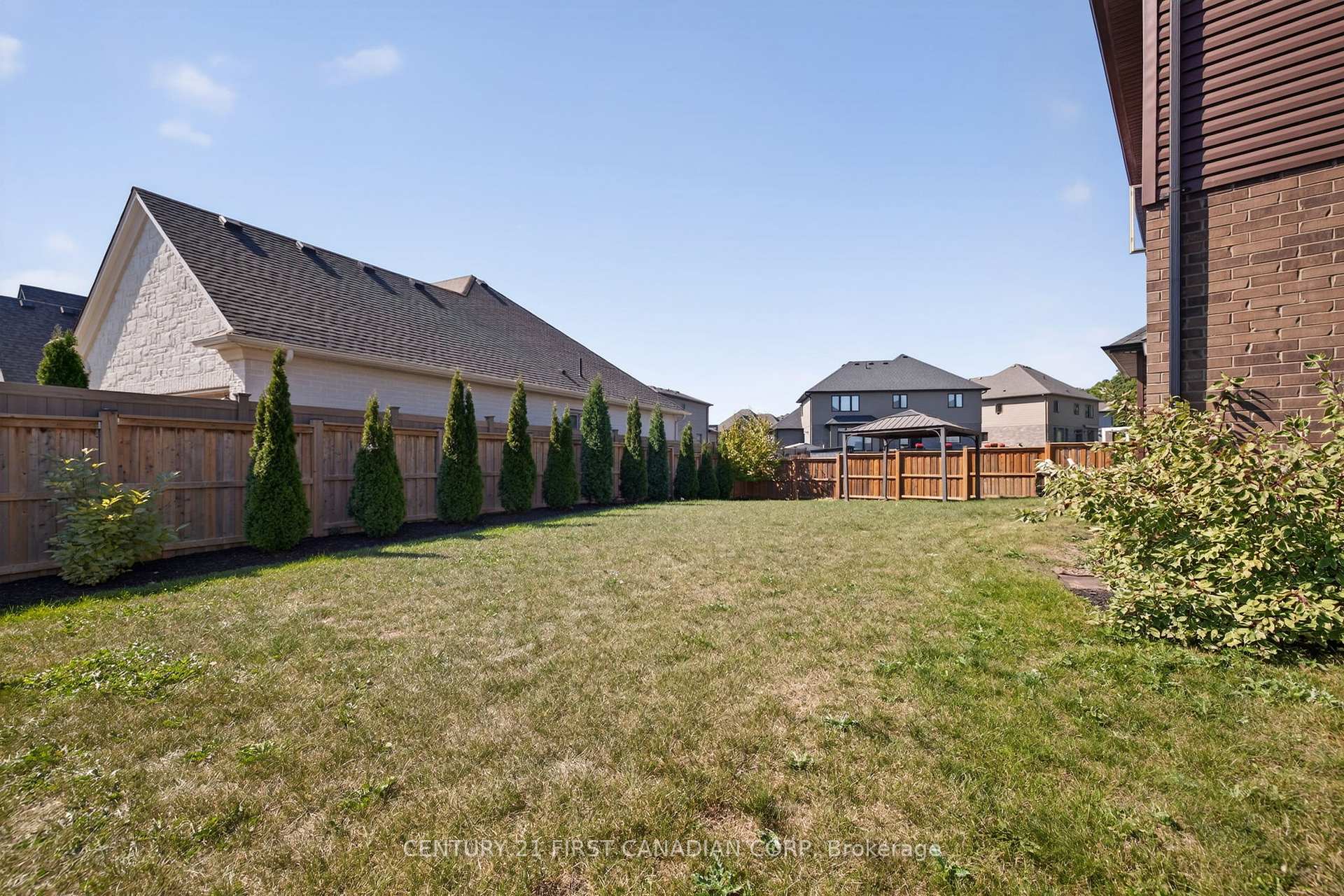 Photo 39 of 703 Zaifman Circle, London, North B — HOMEH