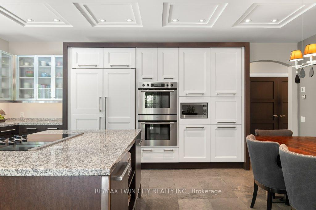 Photo 10 of 261 Union Boulevard, Kitchener, Uptown West — HOMEH