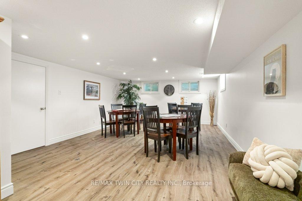 Photo 36 of 261 Union Boulevard, Kitchener, Uptown West — HOMEH