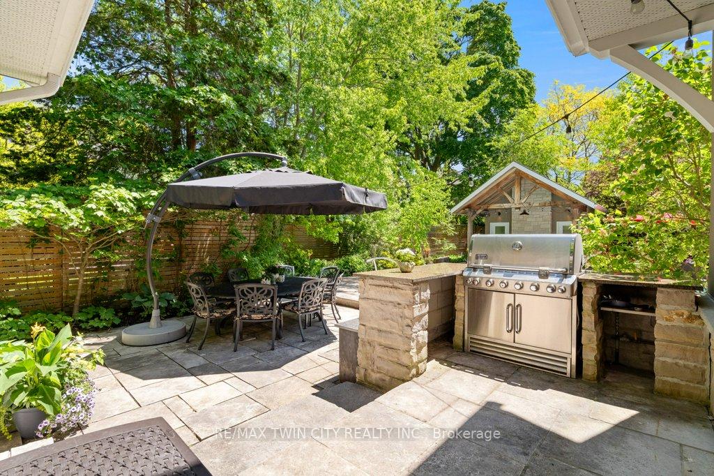 Photo 43 of 261 Union Boulevard, Kitchener, Uptown West — HOMEH