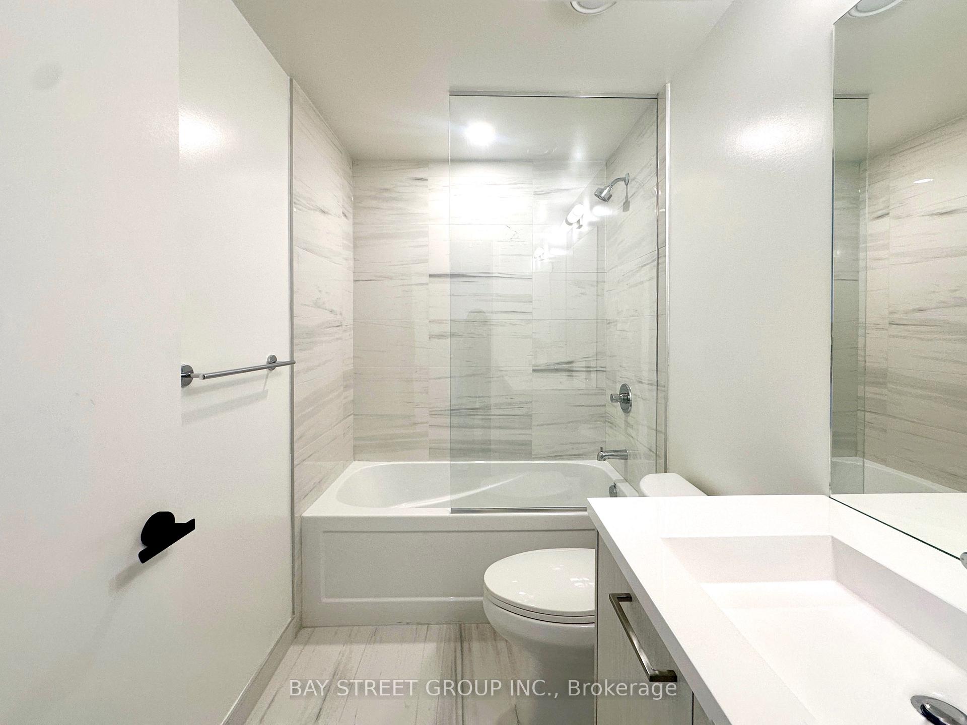 Photo 9 of Unit 4102, 28 Interchange Way, Vaughan, Vaughan Corporate Centre — HOMEH