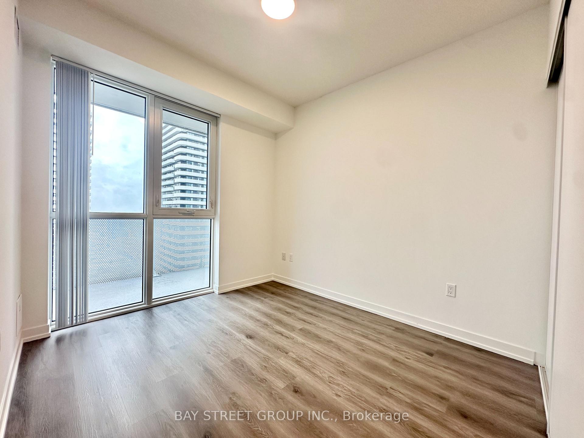 Photo 14 of Unit 4102, 28 Interchange Way, Vaughan, Vaughan Corporate Centre — HOMEH