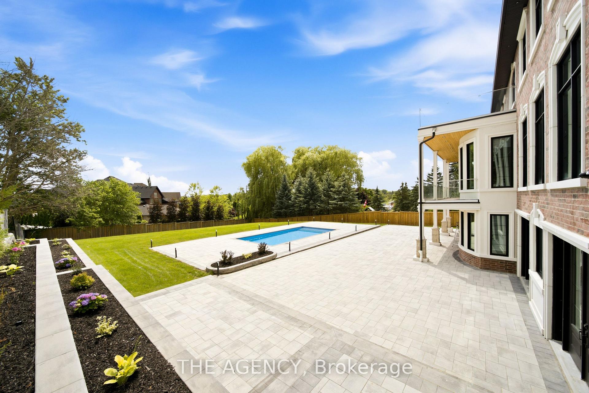 Photo 41 of 221 Burton Grove, King, King City — HOMEH