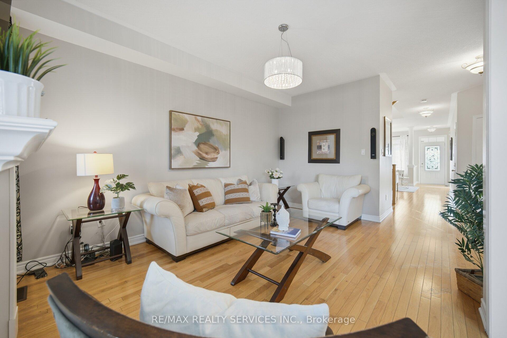Photo 10 of 157 Father Tobin Road, Brampton, Sandringham-Wellington — HOMEH