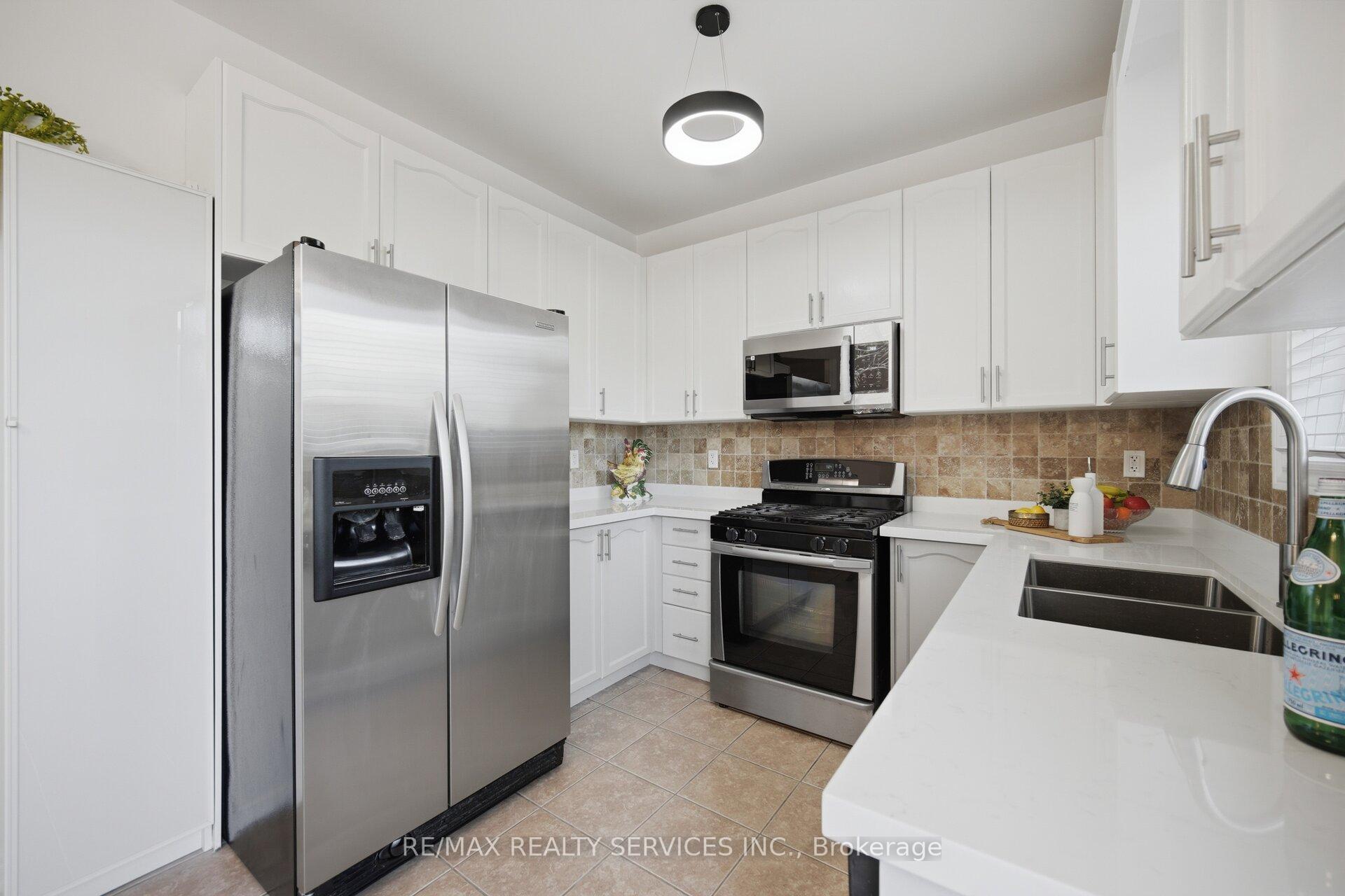Photo 15 of 157 Father Tobin Road, Brampton, Sandringham-Wellington — HOMEH
