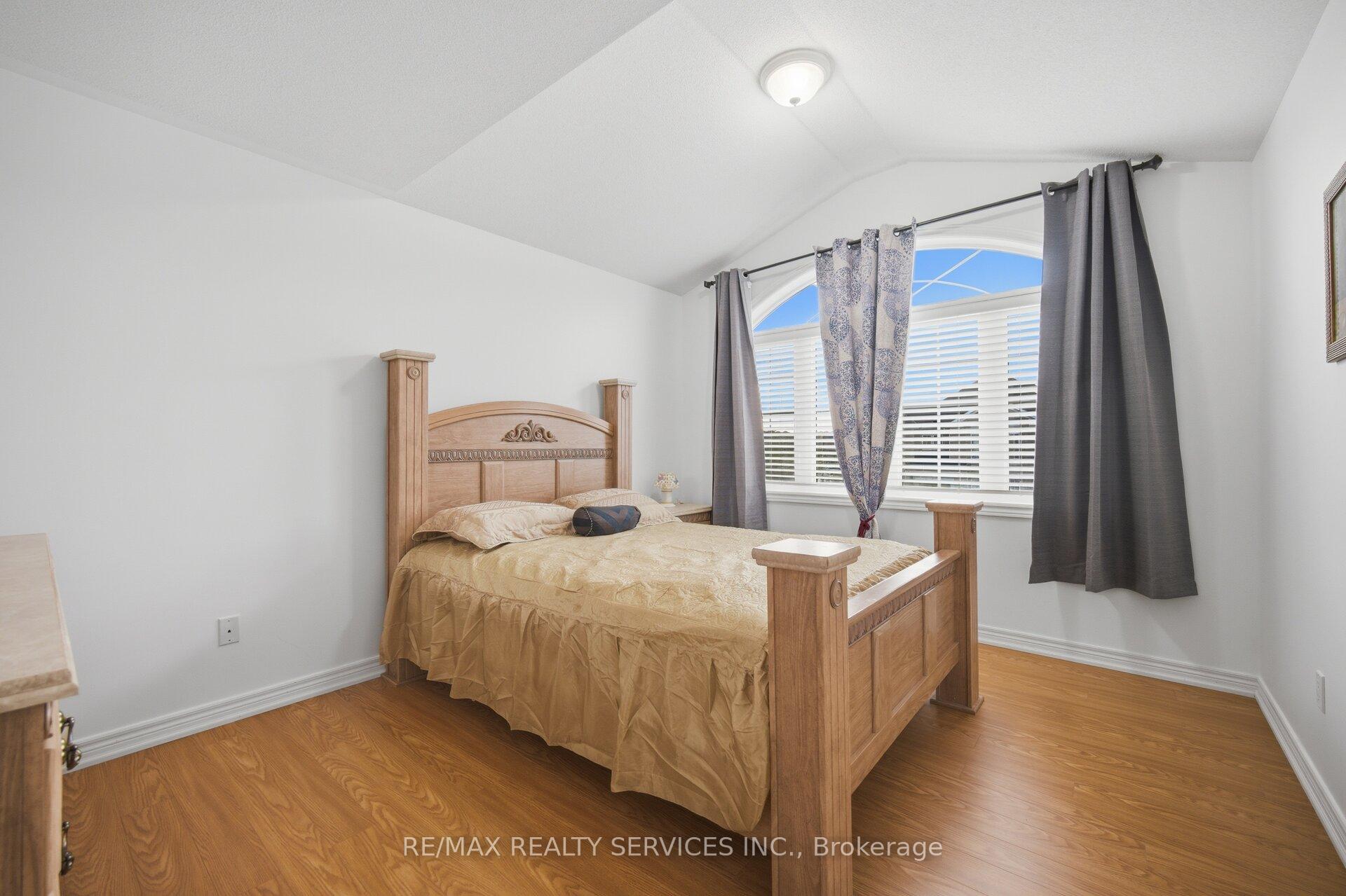 Photo 35 of 157 Father Tobin Road, Brampton, Sandringham-Wellington — HOMEH