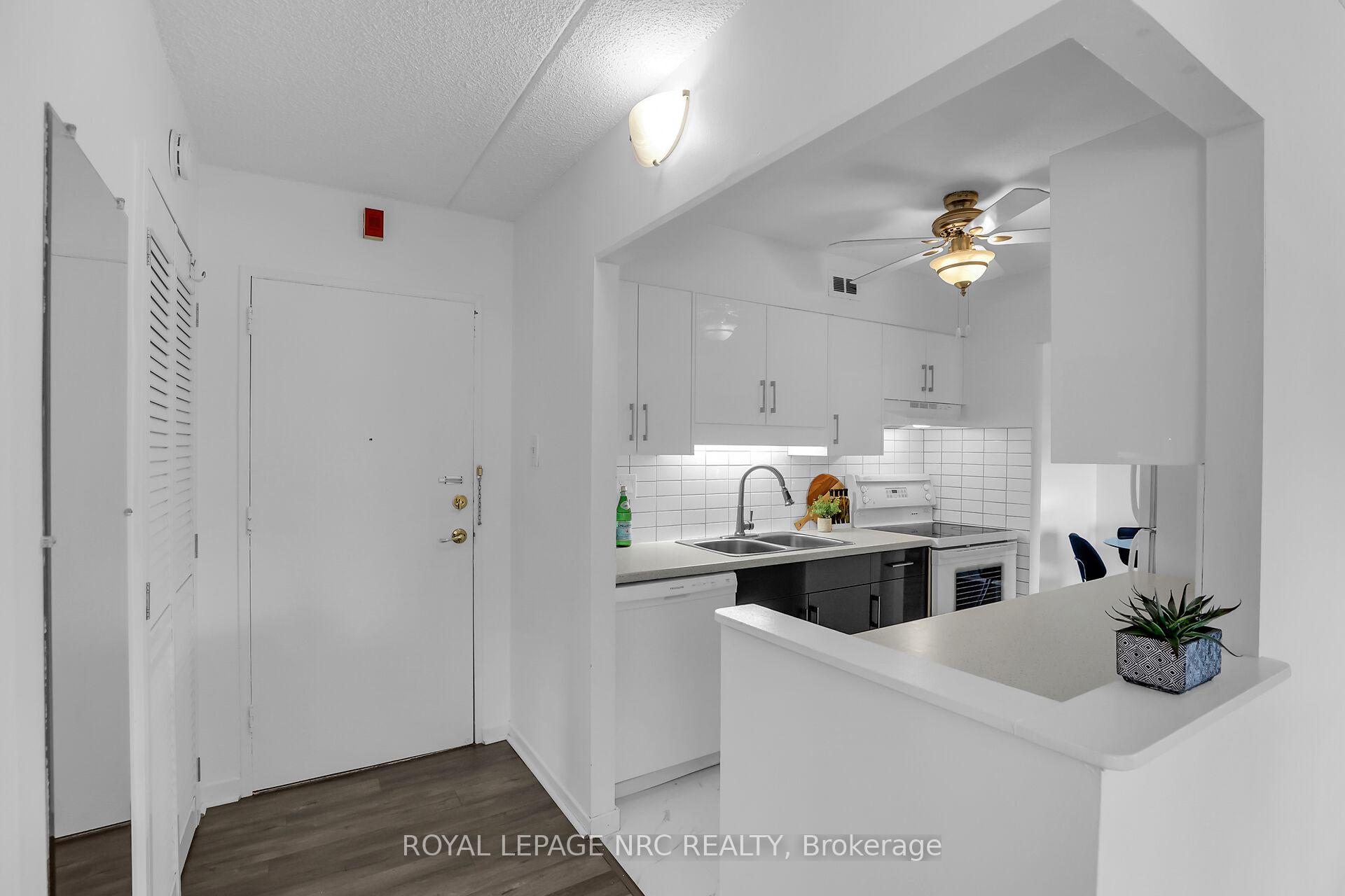 Photo 4 of Unit 208, 196 Scott Street, St. Catharines, Fairview — HOMEH