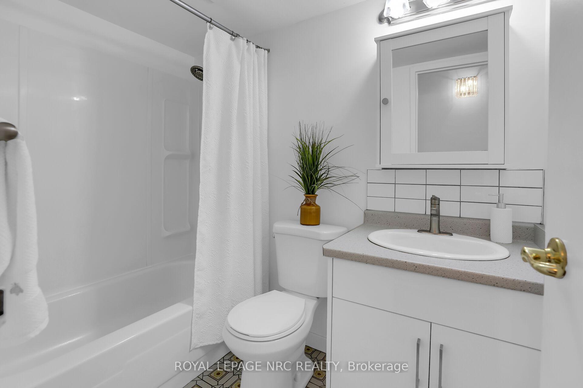 Photo 18 of Unit 208, 196 Scott Street, St. Catharines, Fairview — HOMEH