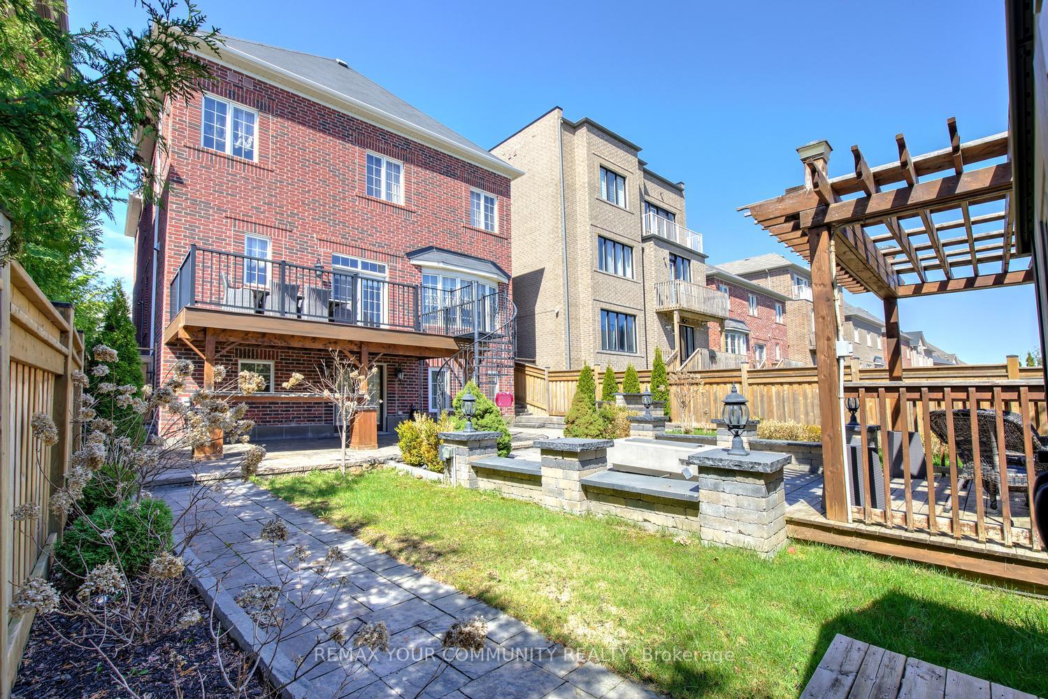 Photo 2 of 75 Baldry Avenue, Vaughan, Patterson — HOMEH
