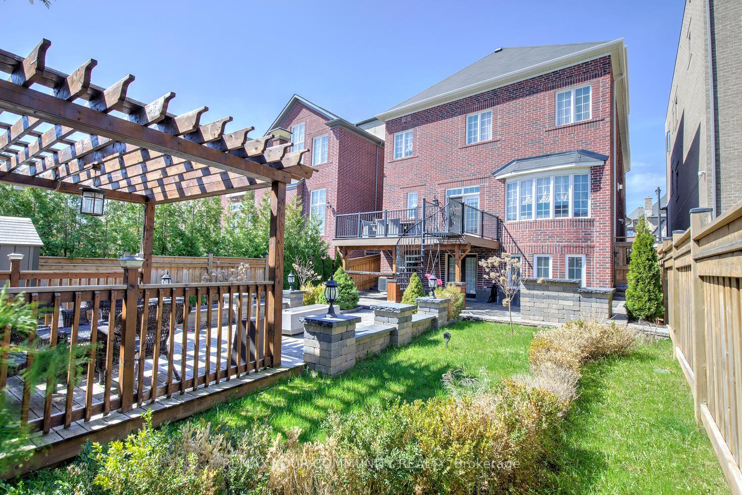 Photo 5 of 75 Baldry Avenue, Vaughan, Patterson — HOMEH