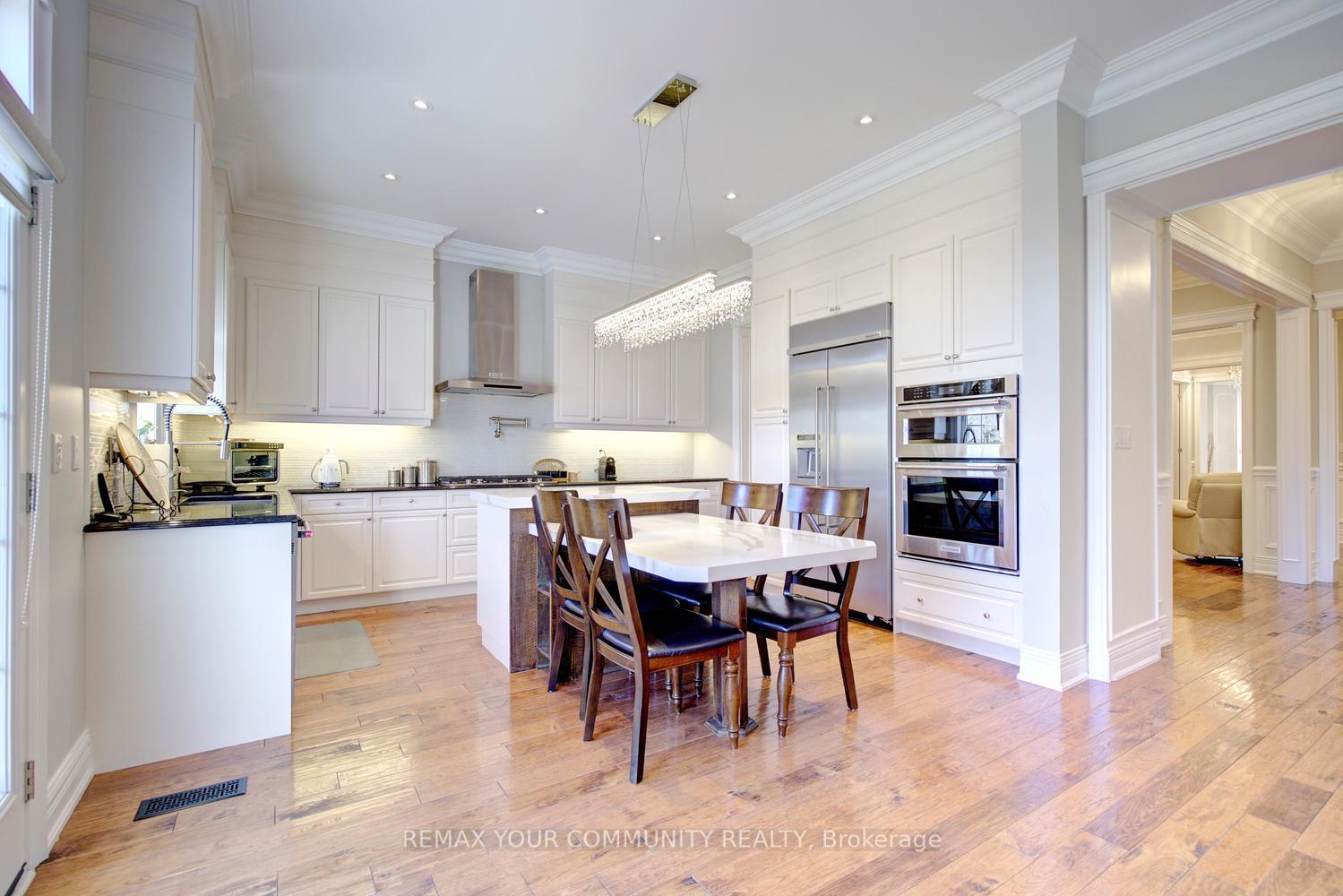 Photo 12 of 75 Baldry Avenue, Vaughan, Patterson — HOMEH
