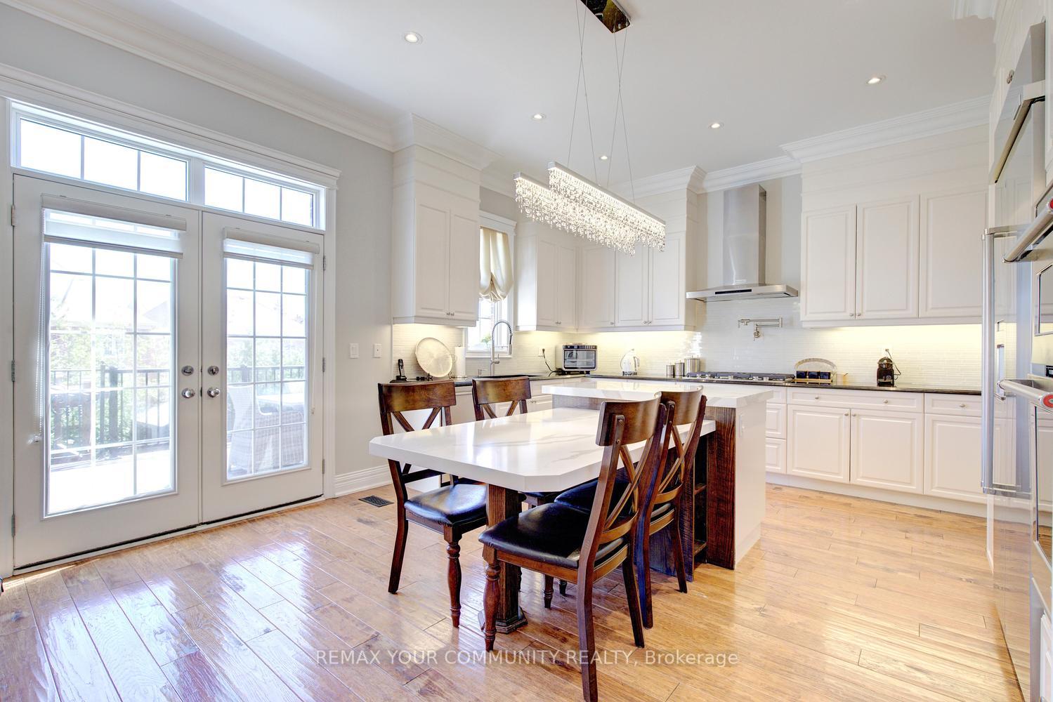 Photo 13 of 75 Baldry Avenue, Vaughan, Patterson — HOMEH