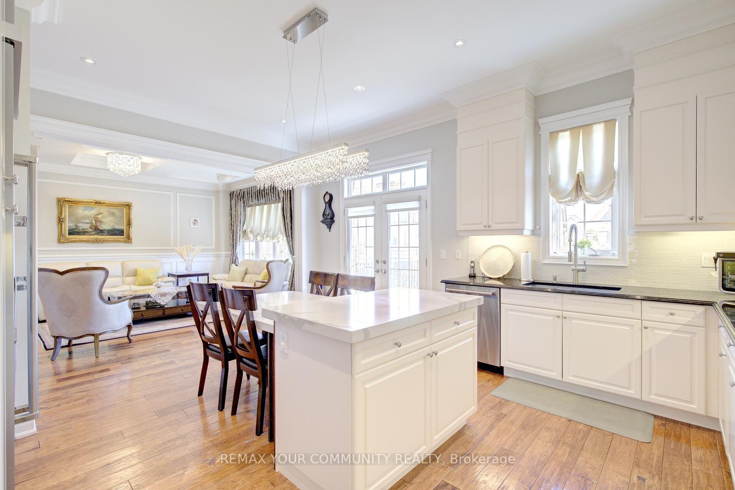 Photo 15 of 75 Baldry Avenue, Vaughan, Patterson — HOMEH