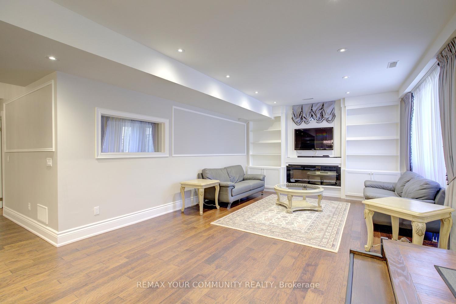 Photo 41 of 75 Baldry Avenue, Vaughan, Patterson — HOMEH