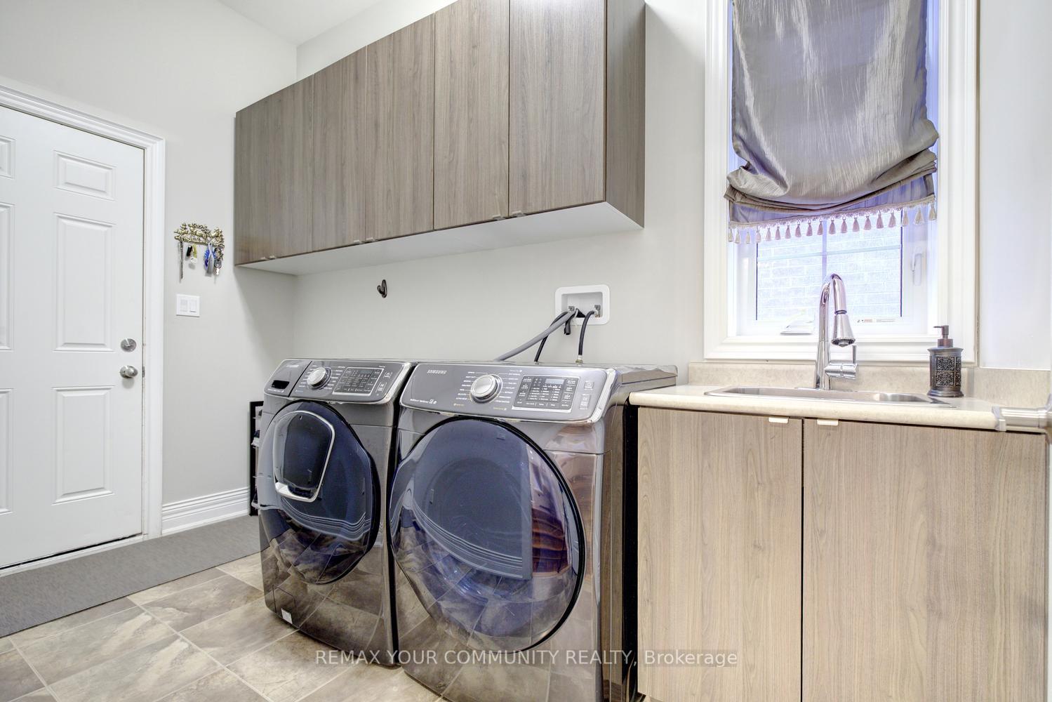 Photo 44 of 75 Baldry Avenue, Vaughan, Patterson — HOMEH