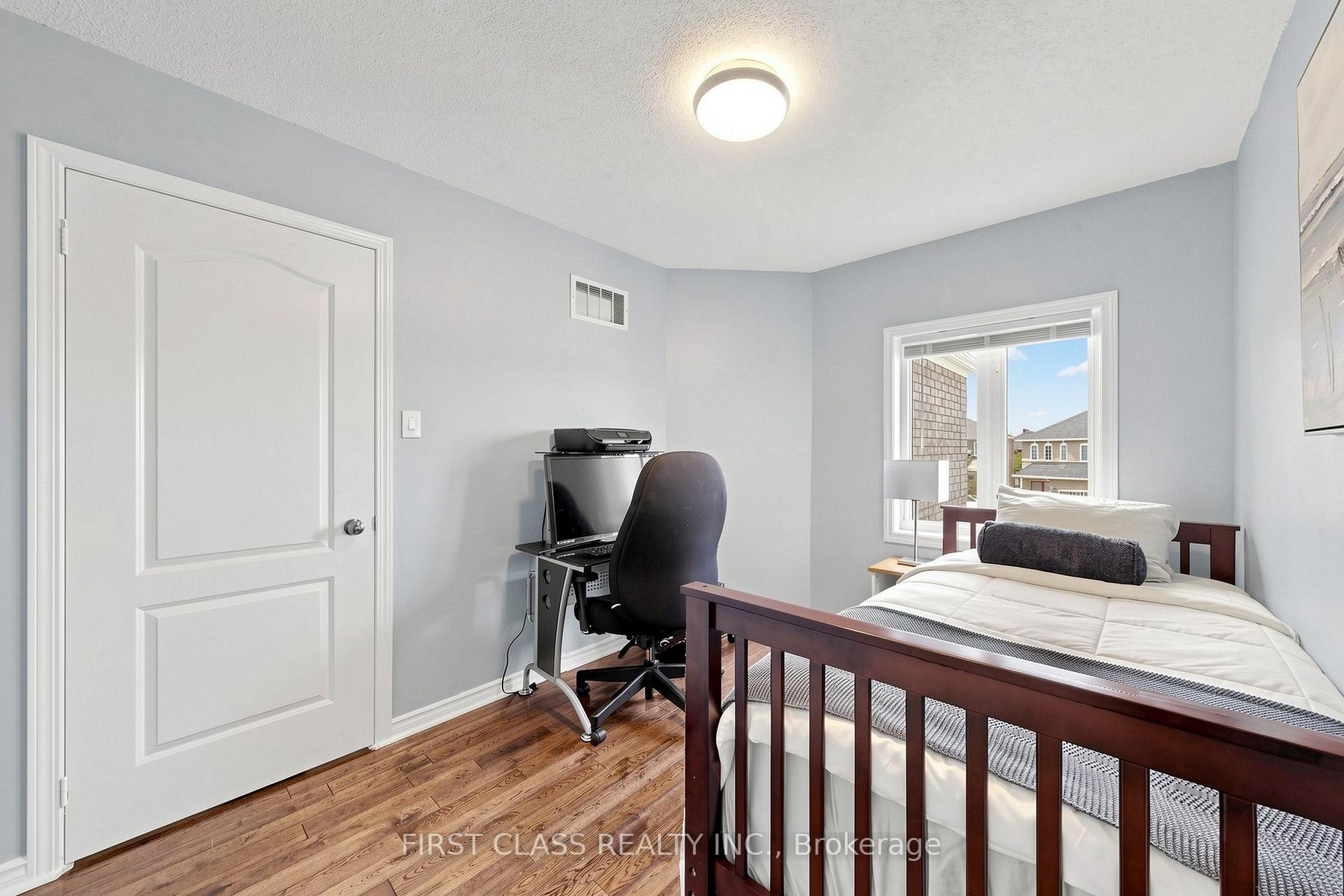 Photo 20 of 175 Tiller Trail, Brampton, Fletcher's Creek Village — HOMEH