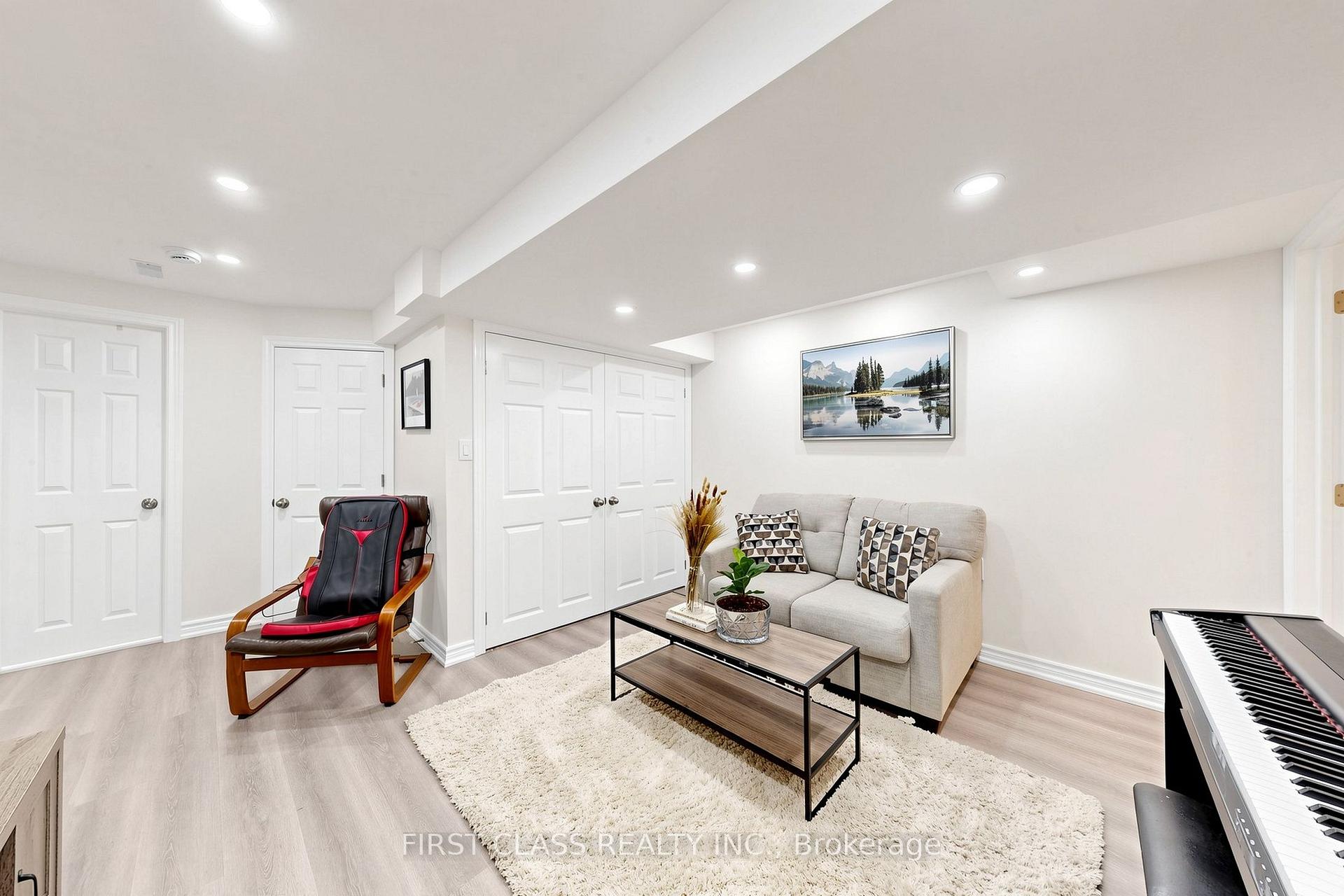 Photo 25 of 175 Tiller Trail, Brampton, Fletcher's Creek Village — HOMEH
