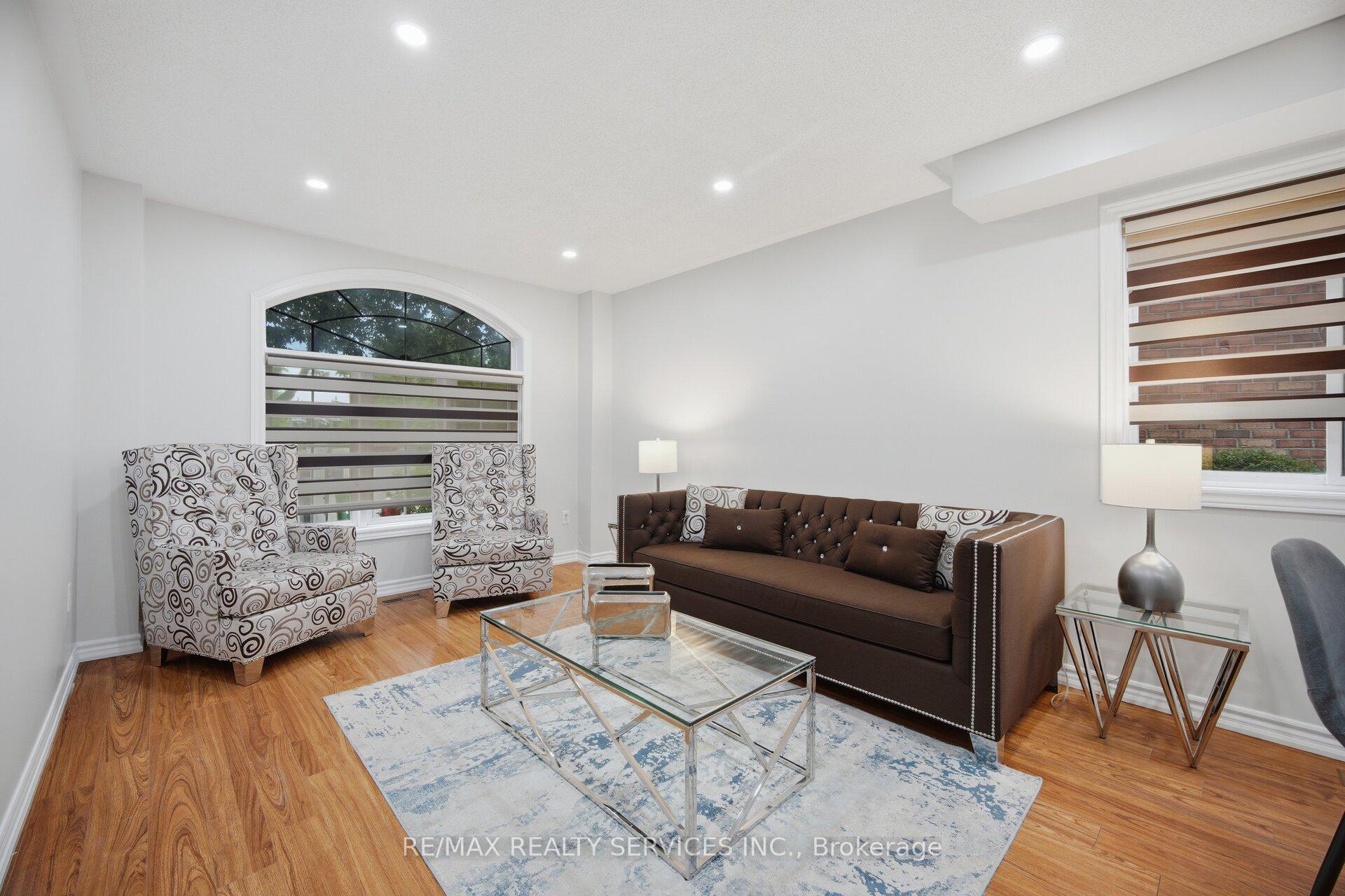 Photo 6 of 44 Brambirch Crescent, Brampton, Northwest Sandalwood Parkway — HOMEH