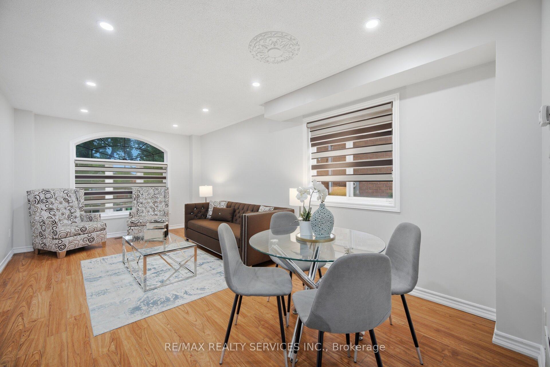Photo 10 of 44 Brambirch Crescent, Brampton, Northwest Sandalwood Parkway — HOMEH