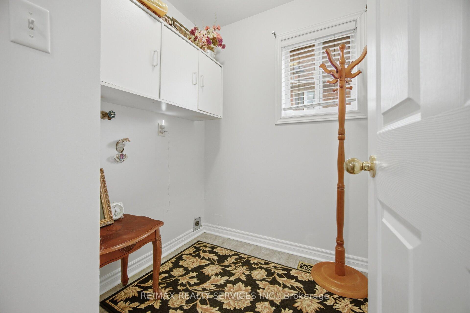 Photo 29 of 44 Brambirch Crescent, Brampton, Northwest Sandalwood Parkway — HOMEH
