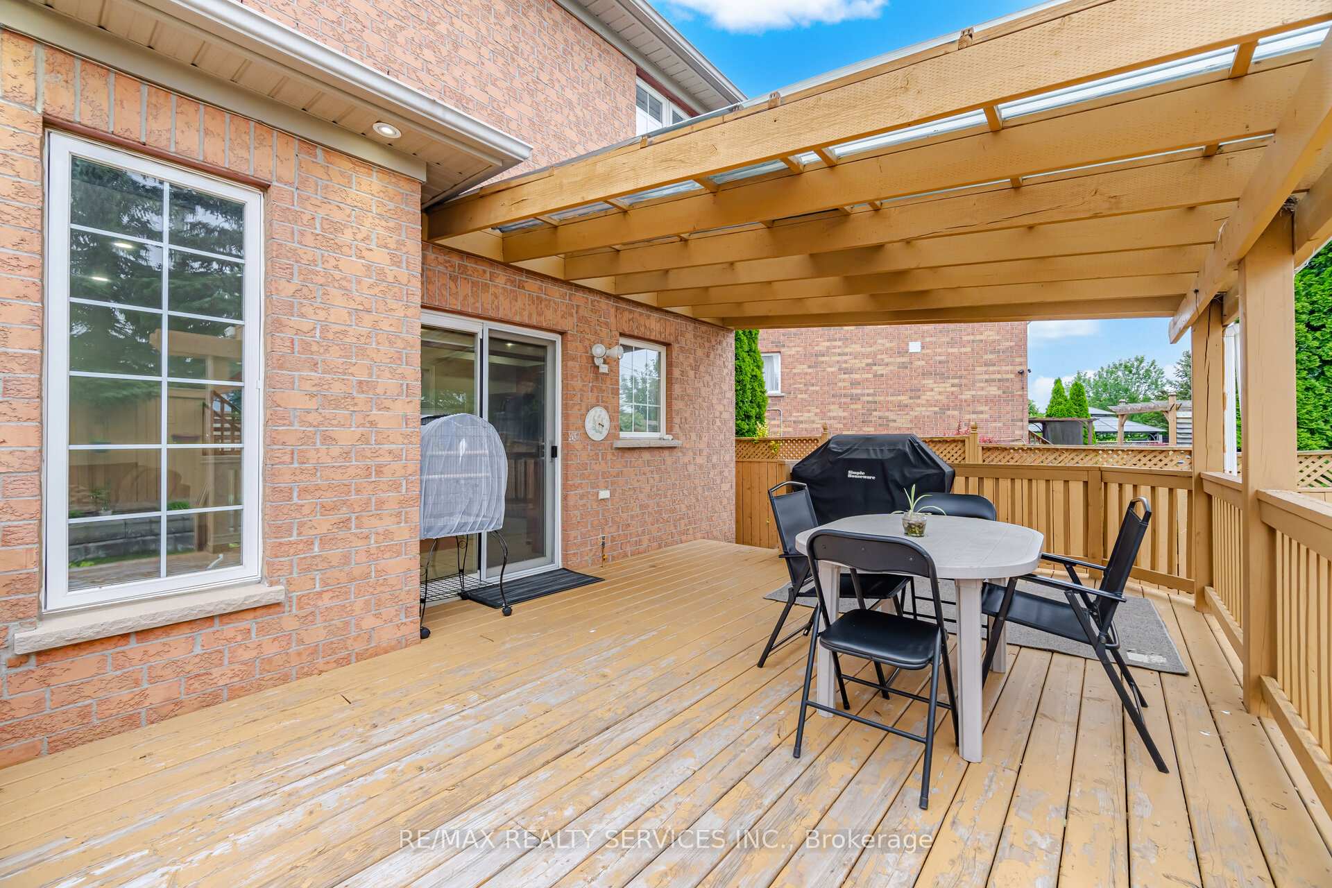 Photo 38 of 44 Brambirch Crescent, Brampton, Northwest Sandalwood Parkway — HOMEH