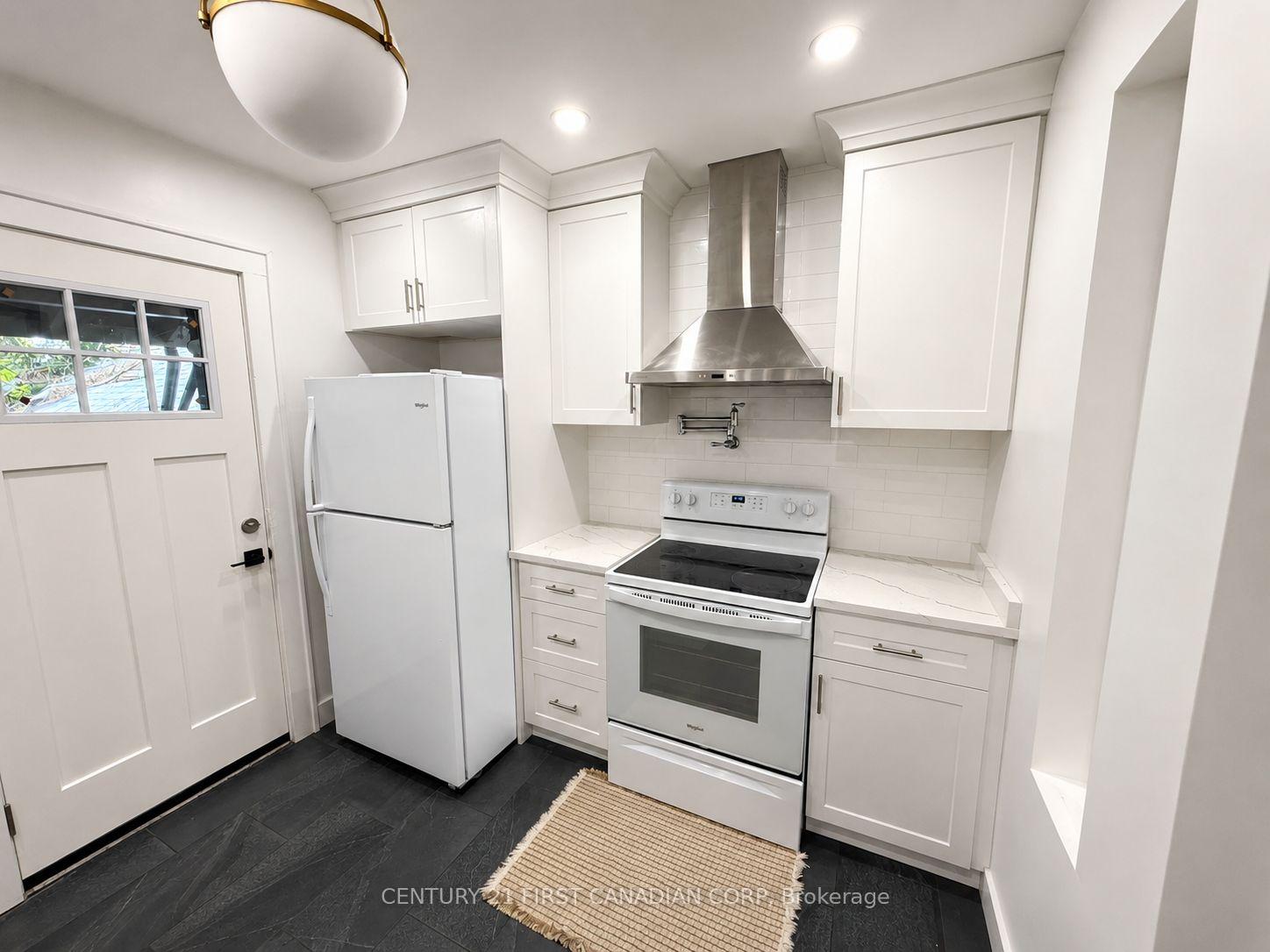Photo 6 of 5 Clenray Place, London, East B — HOMEH