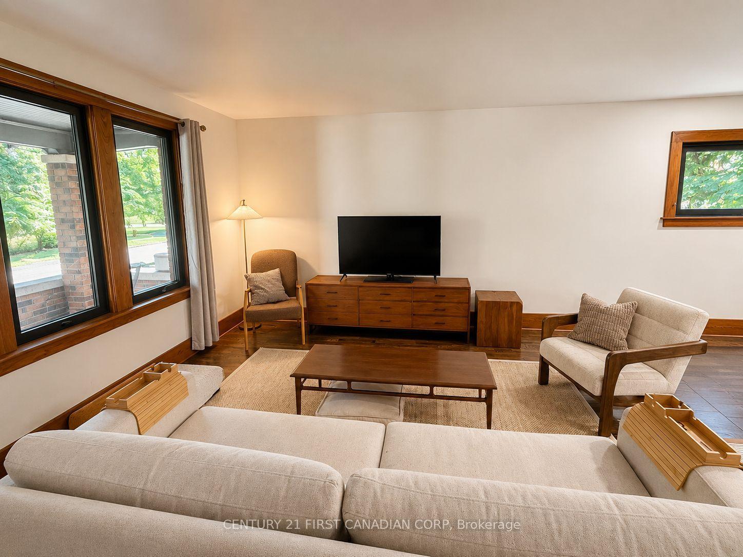Photo 9 of 5 Clenray Place, London, East B — HOMEH