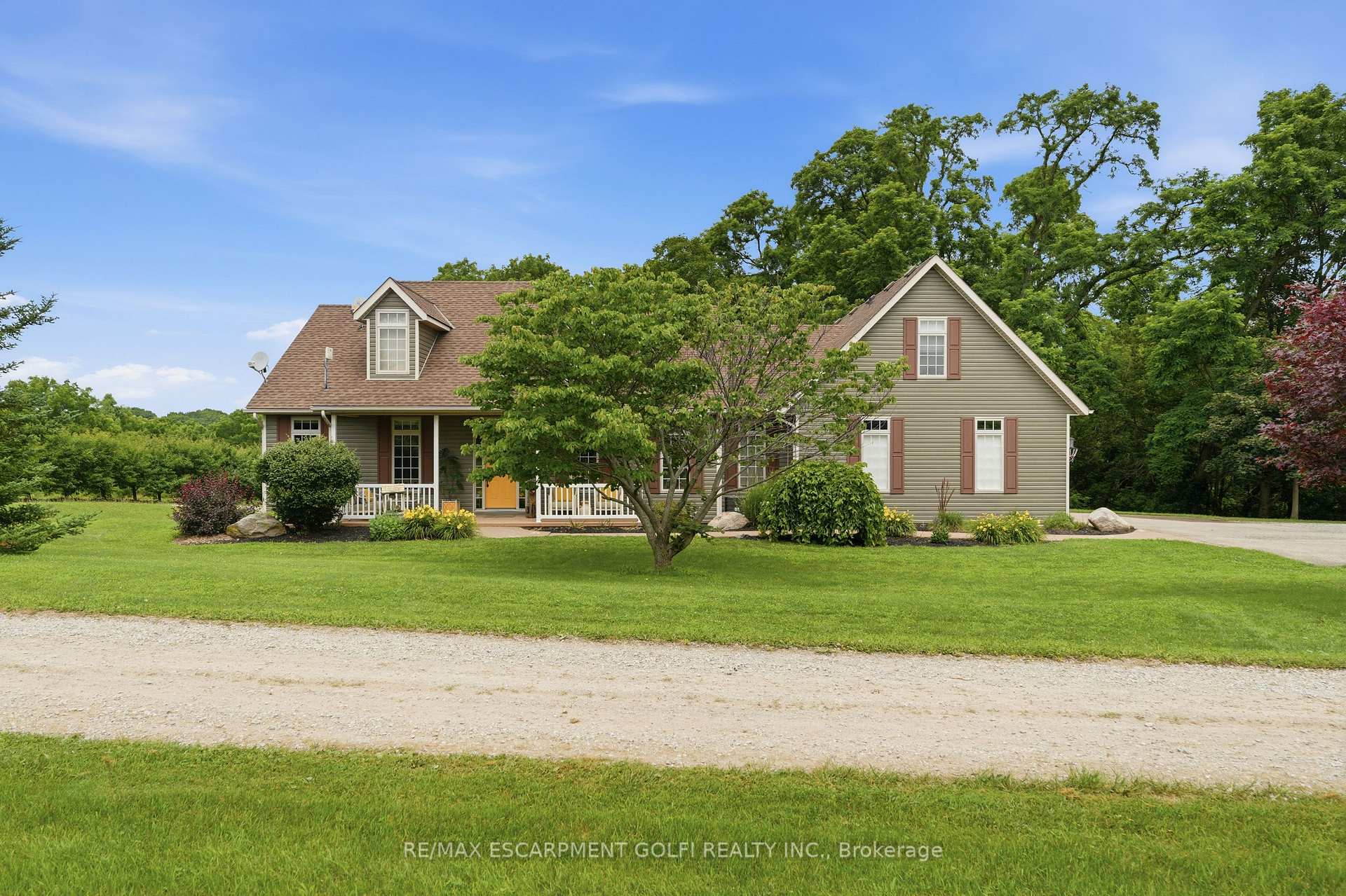 Photo 3 of 461 Tice Road, Pelham, North Pelham — HOMEH