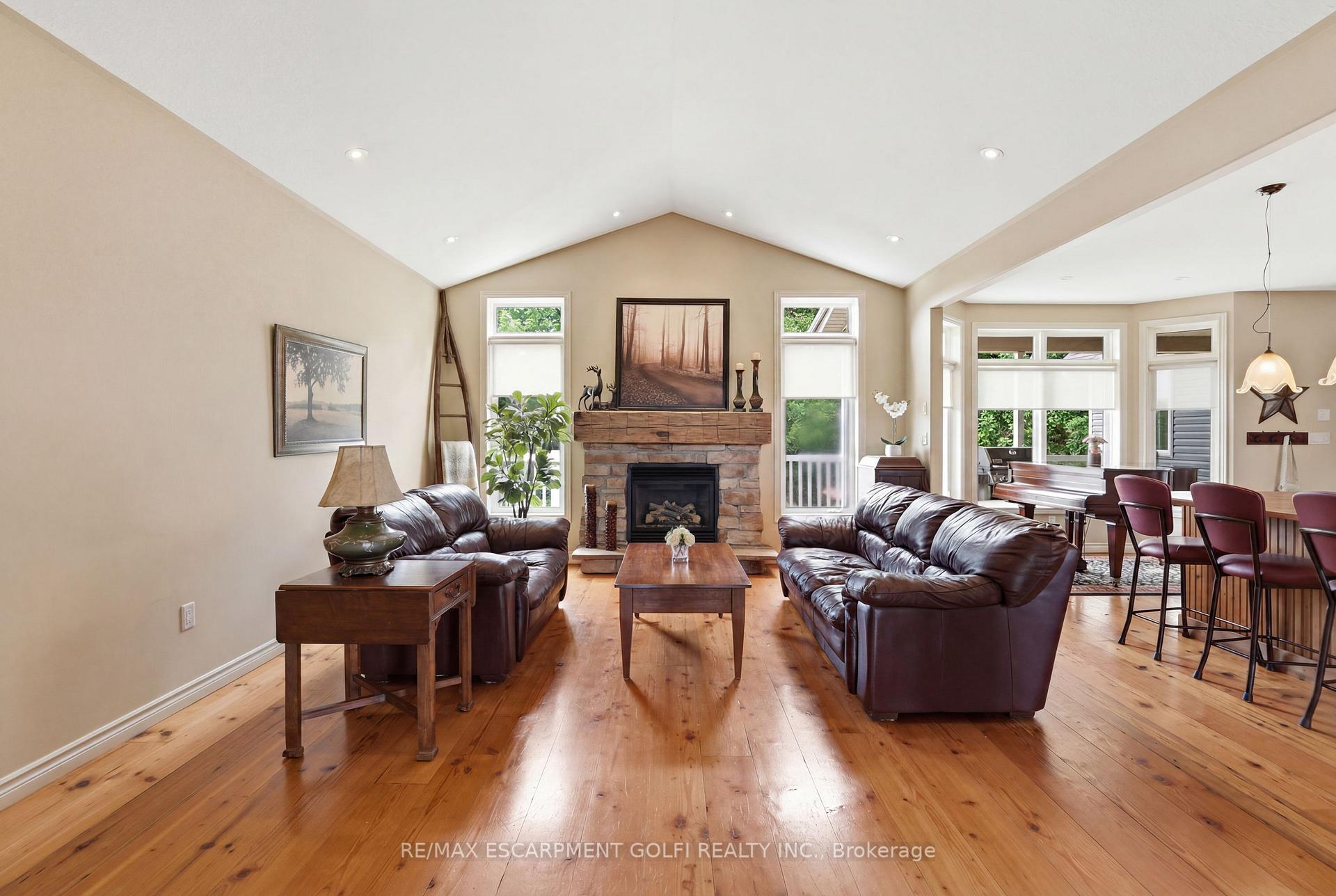 Photo 16 of 461 Tice Road, Pelham, North Pelham — HOMEH