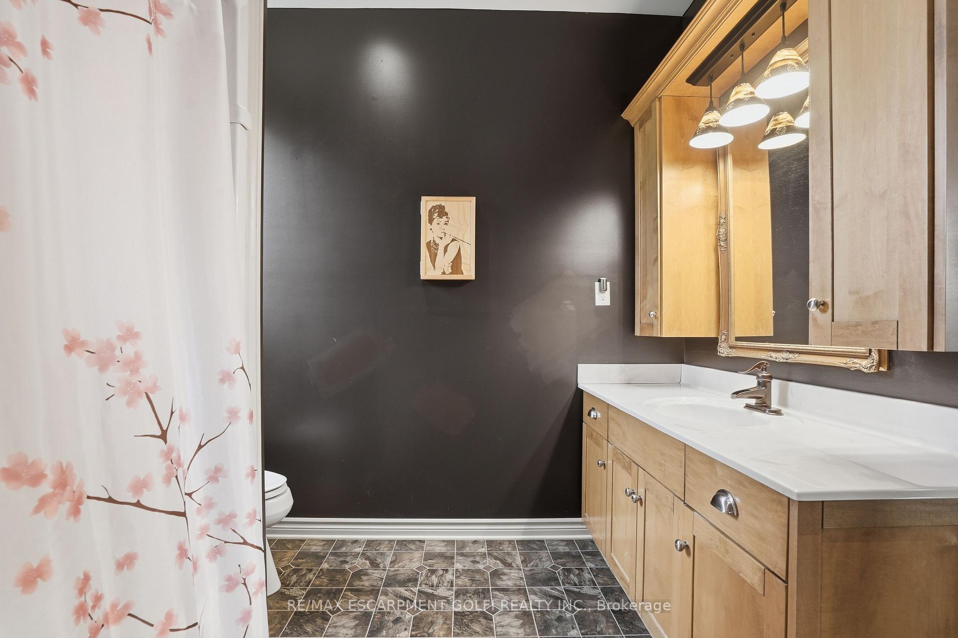 Photo 20 of 461 Tice Road, Pelham, North Pelham — HOMEH