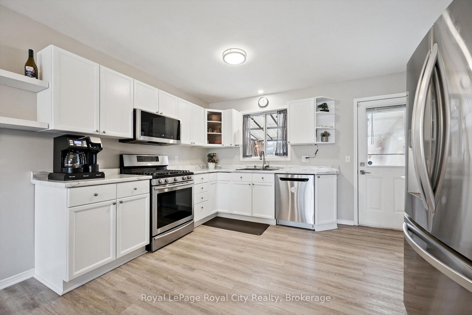 Photo 4 of 119 Meadowridge Drive, St. Marys — HOMEH