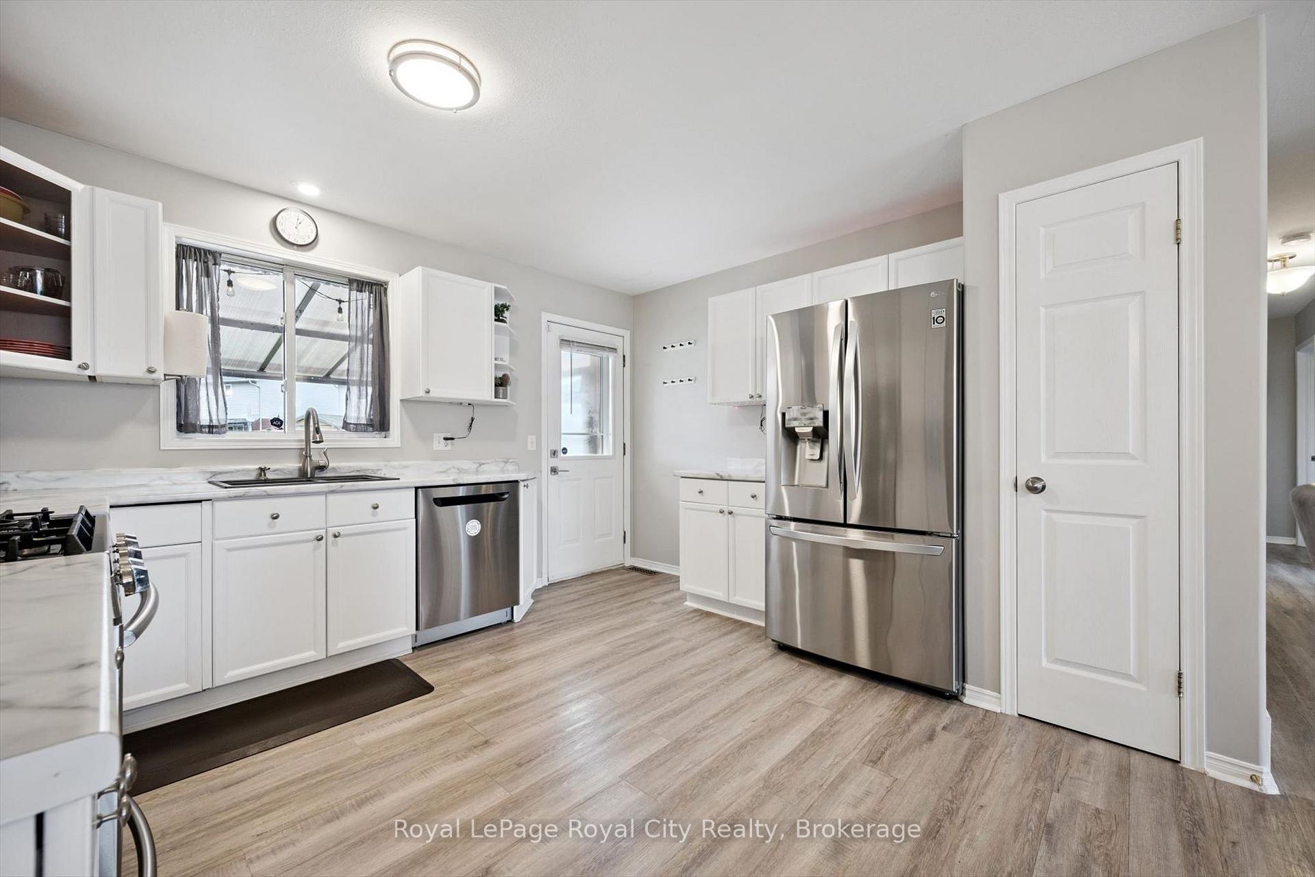 Photo 11 of 119 Meadowridge Drive, St. Marys — HOMEH