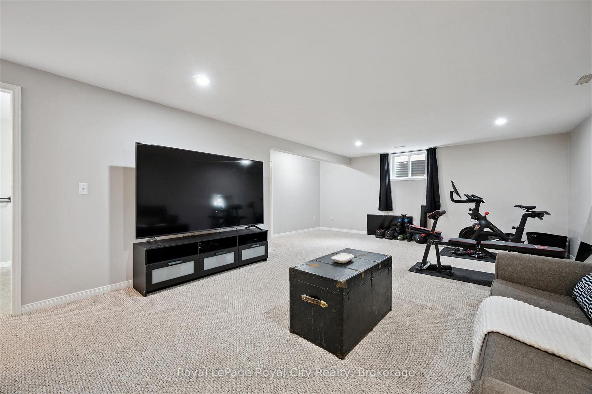 Photo 21 of 119 Meadowridge Drive, St. Marys — HOMEH