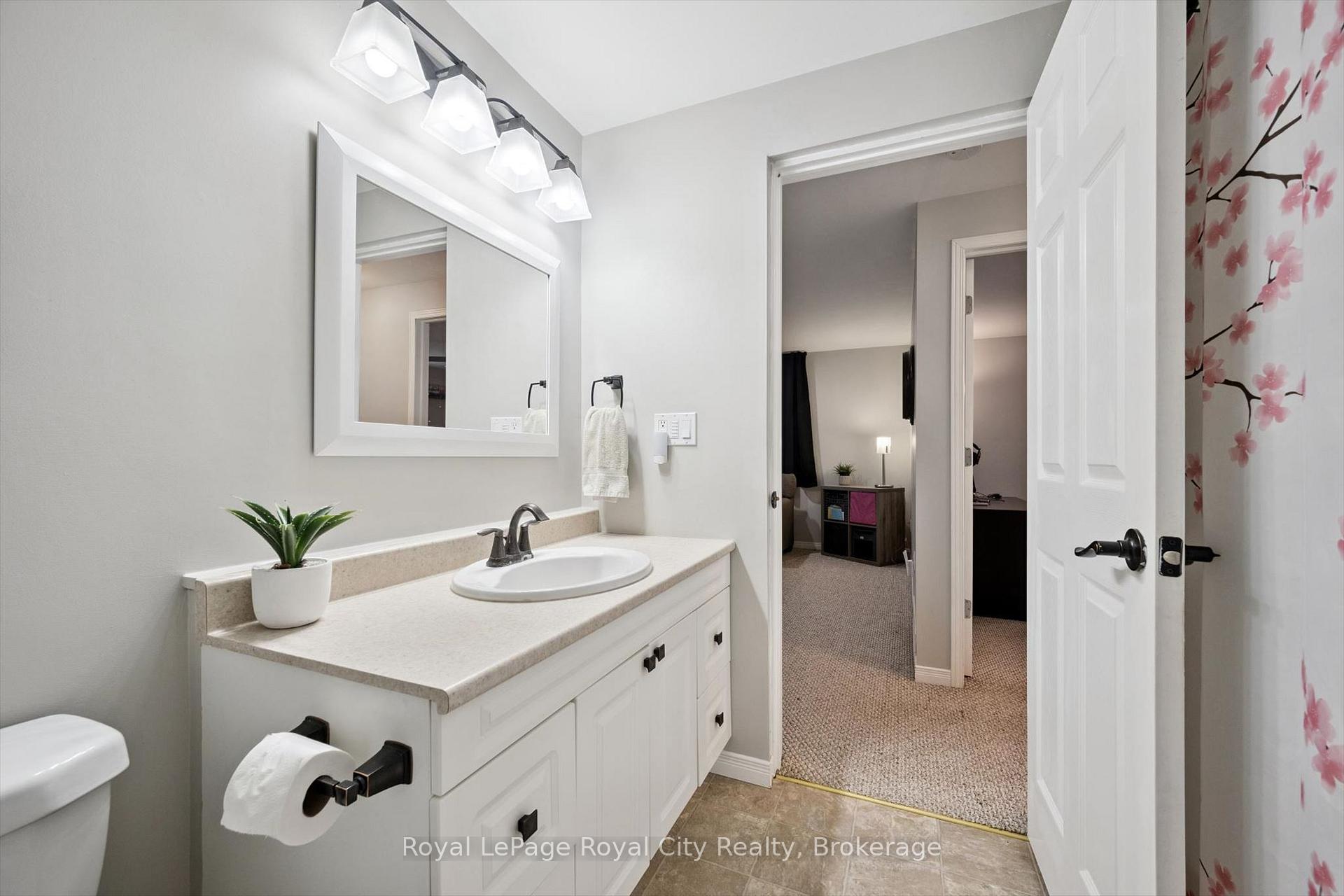 Photo 24 of 119 Meadowridge Drive, St. Marys — HOMEH