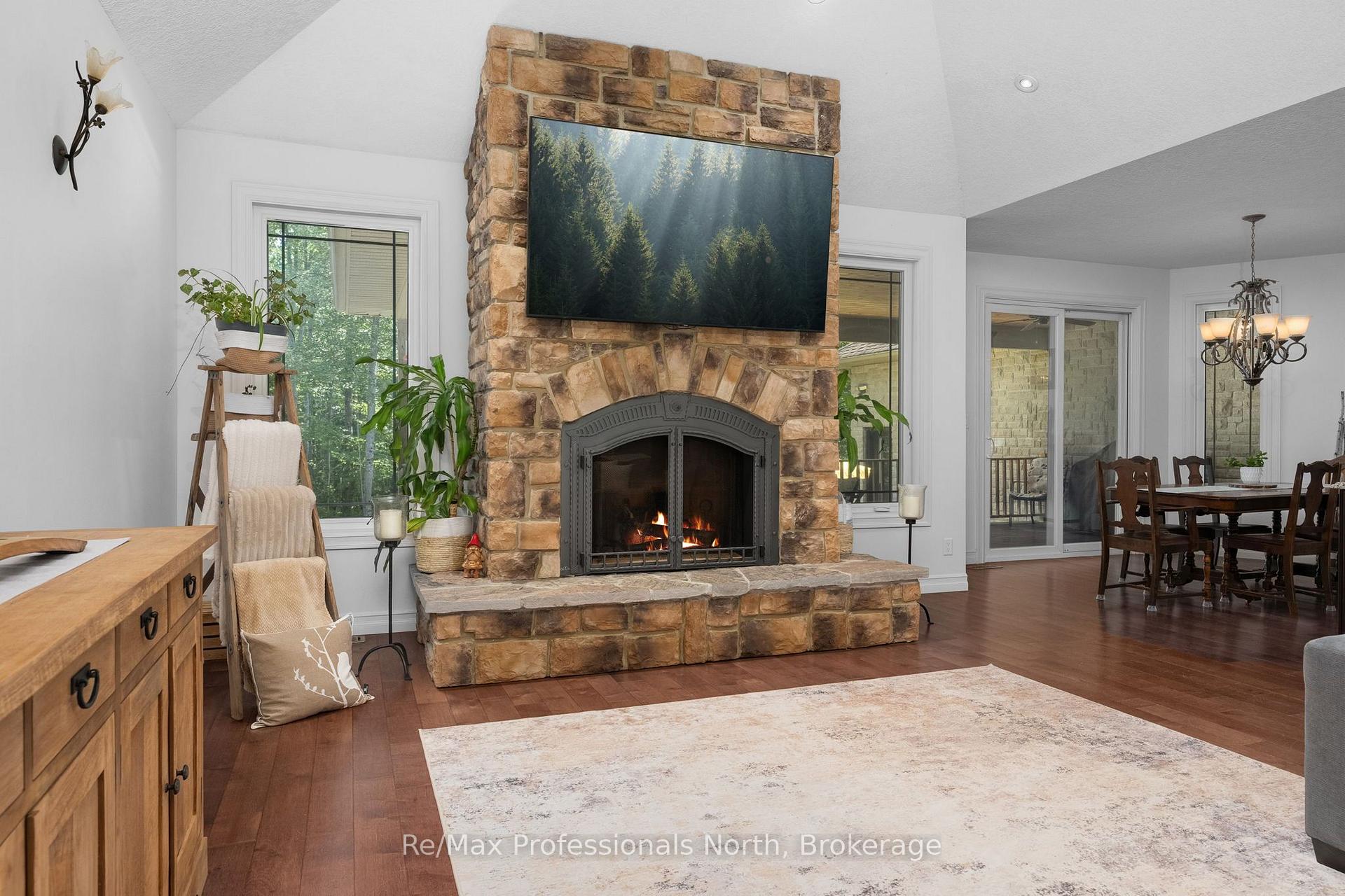 Photo 7 of 2452 Doe Lake Road, Gravenhurst, Ryde — HOMEH