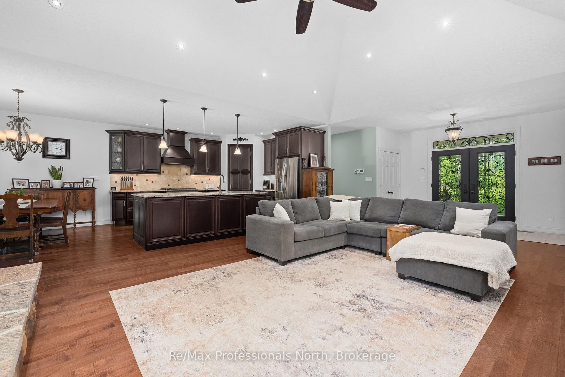 Photo 8 of 2452 Doe Lake Road, Gravenhurst, Ryde — HOMEH